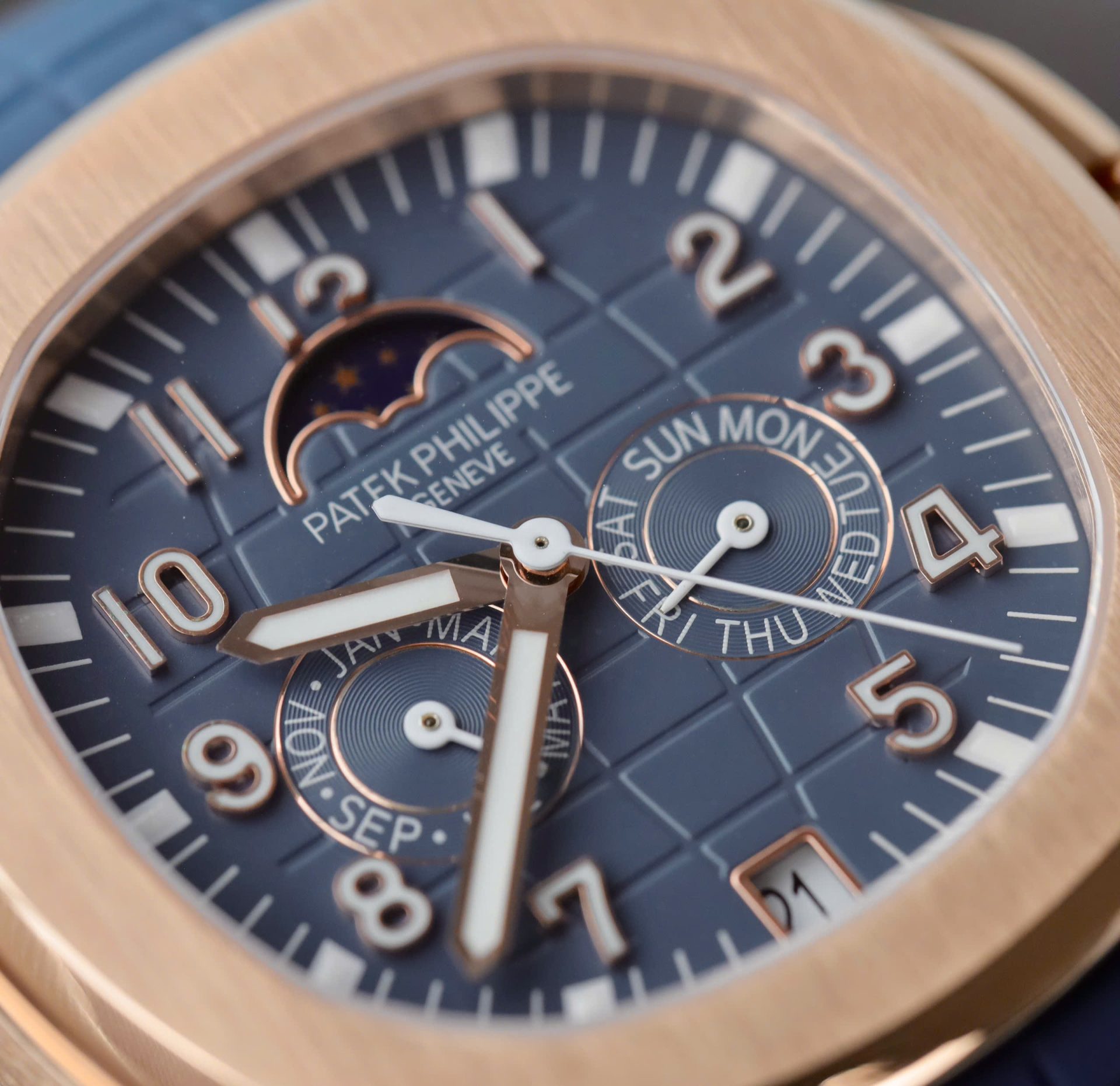 Patek Philippe Best Replica Watch Aquanaut 5261R Automatic Swiss Movement Blue Dial 40mm