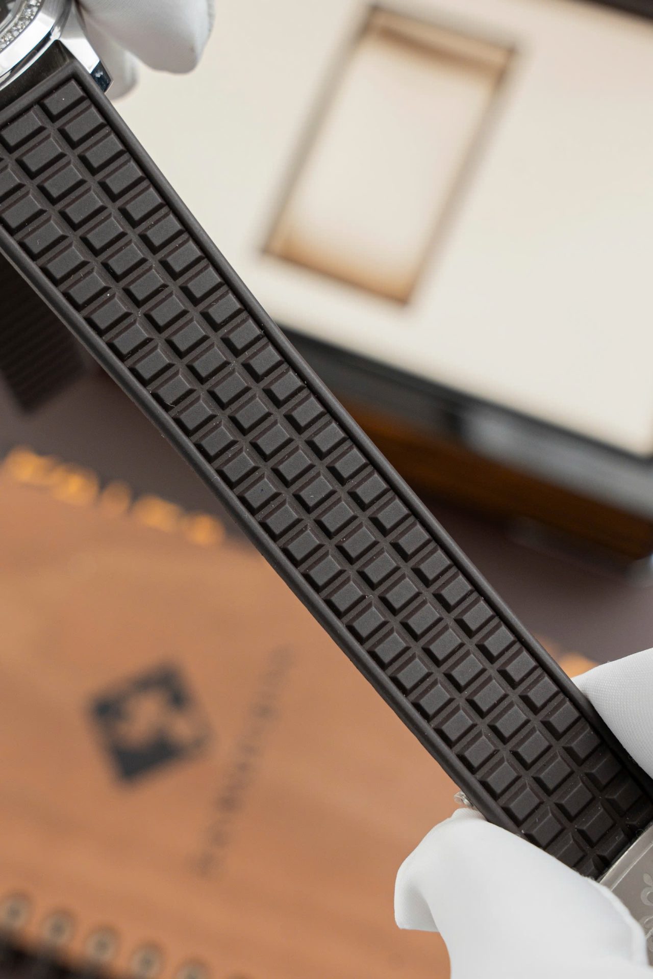 Patek Philippe Aquanaut 5067 Replica Watches Quartz Movement PPF Factory 35.6mm