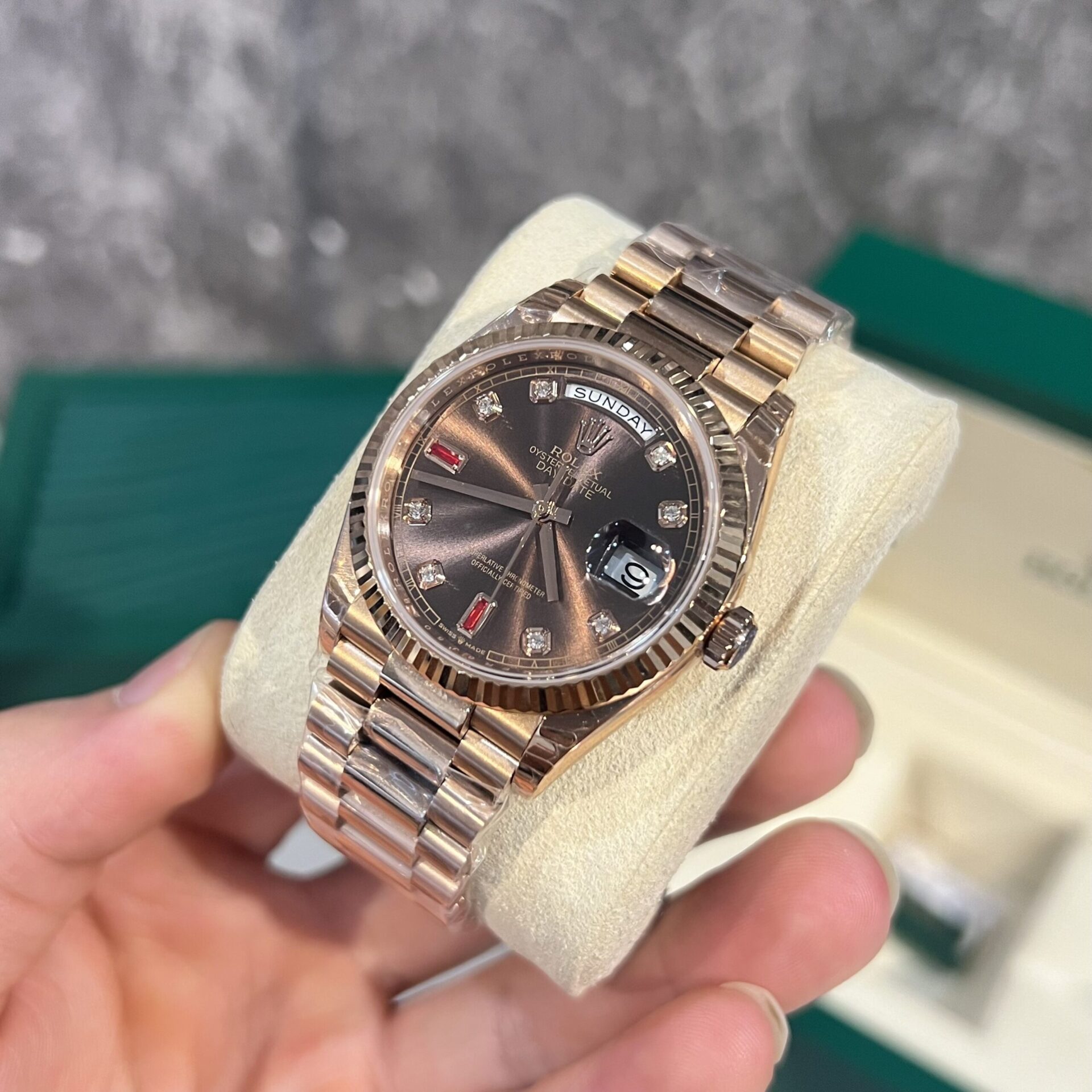 Rolex Replica 1:1 Watch Day-Date Chocolate Dial With Ruby Numbers 36/40mm