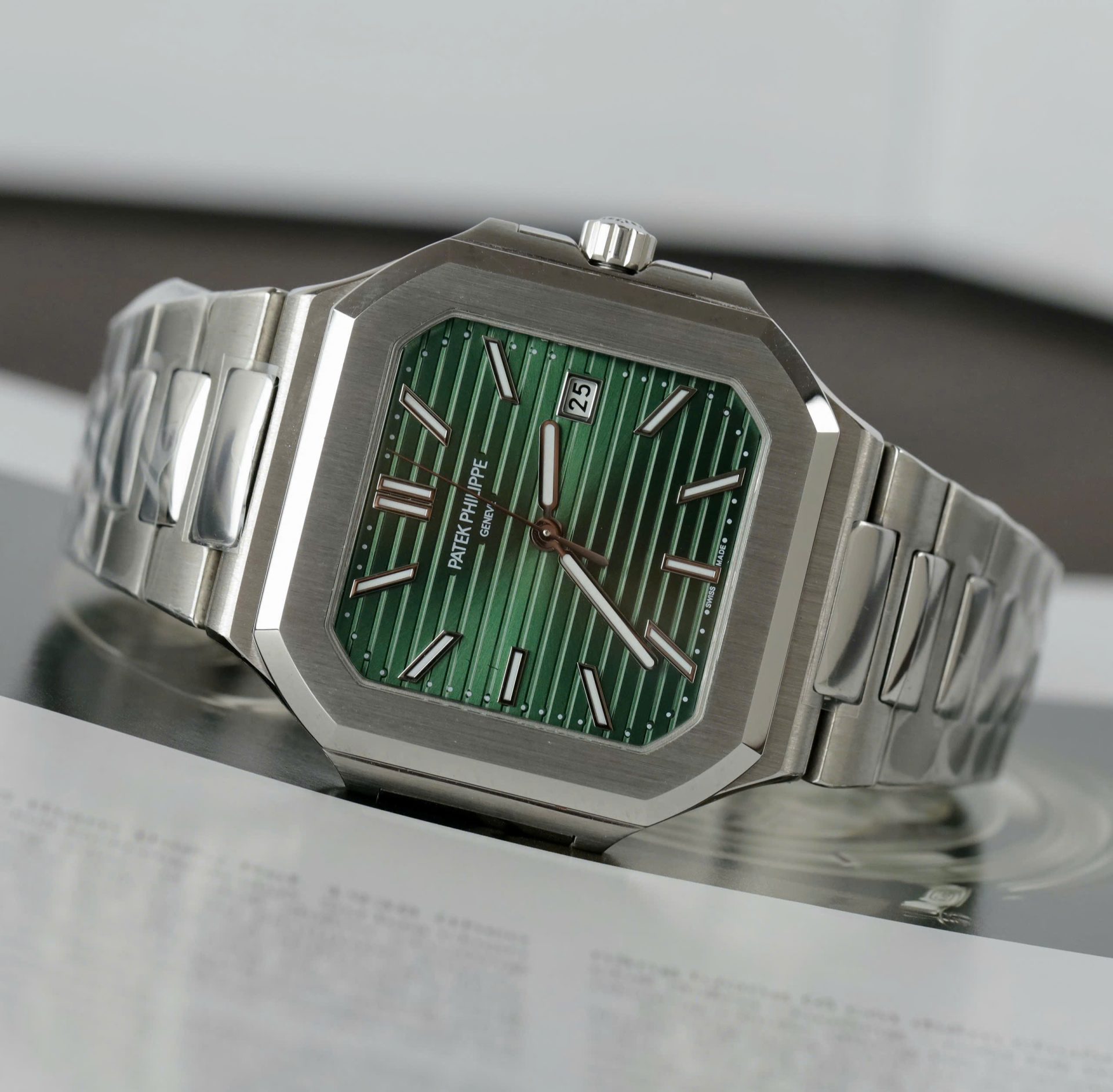 Patek Philippe Cubitus 5821 Replica 11 Watches Green Dial Metal Wire 45mm