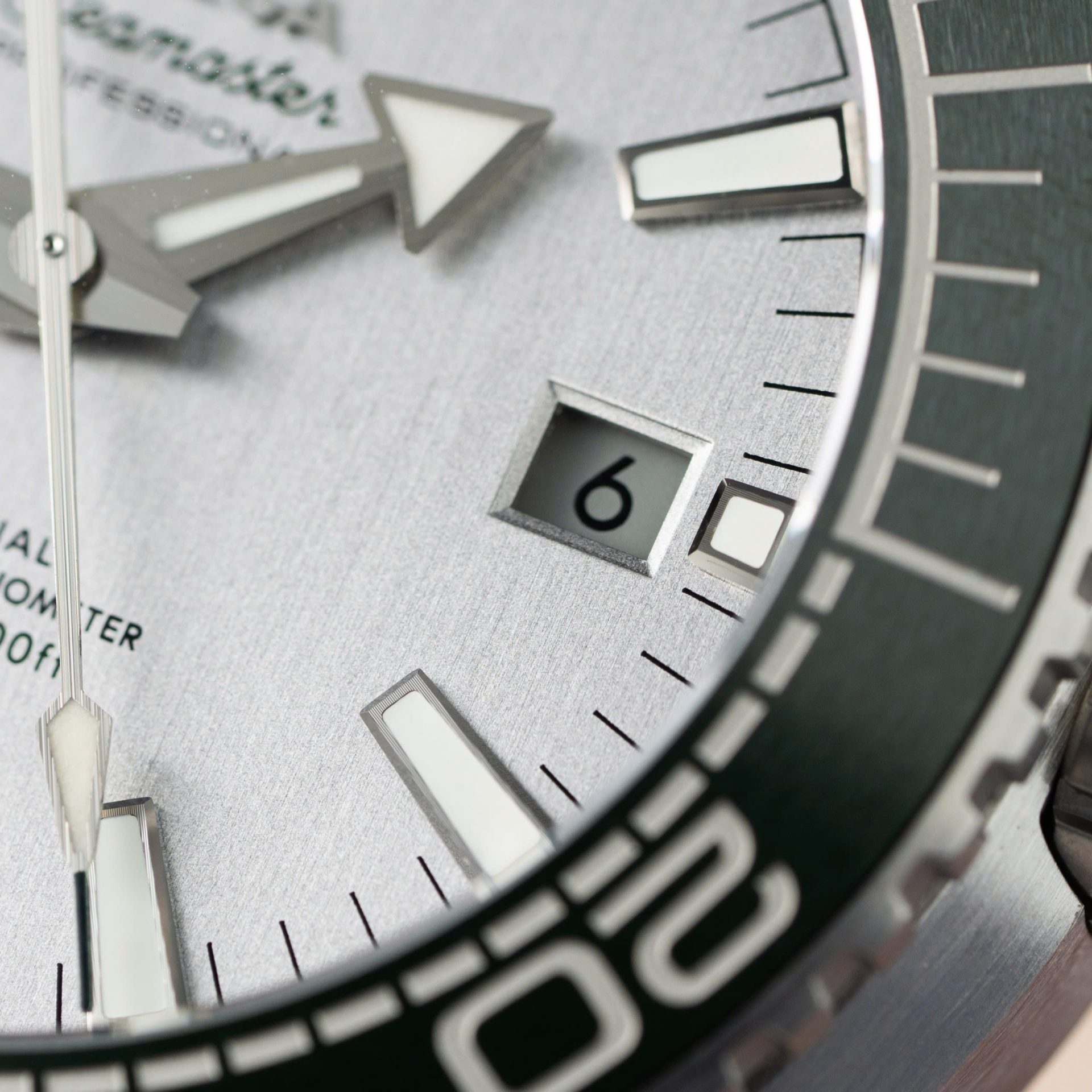 Omega Replica Watch Planet Ocean 600M Grey Dial Rubber Strap VS Factory 43.5mm