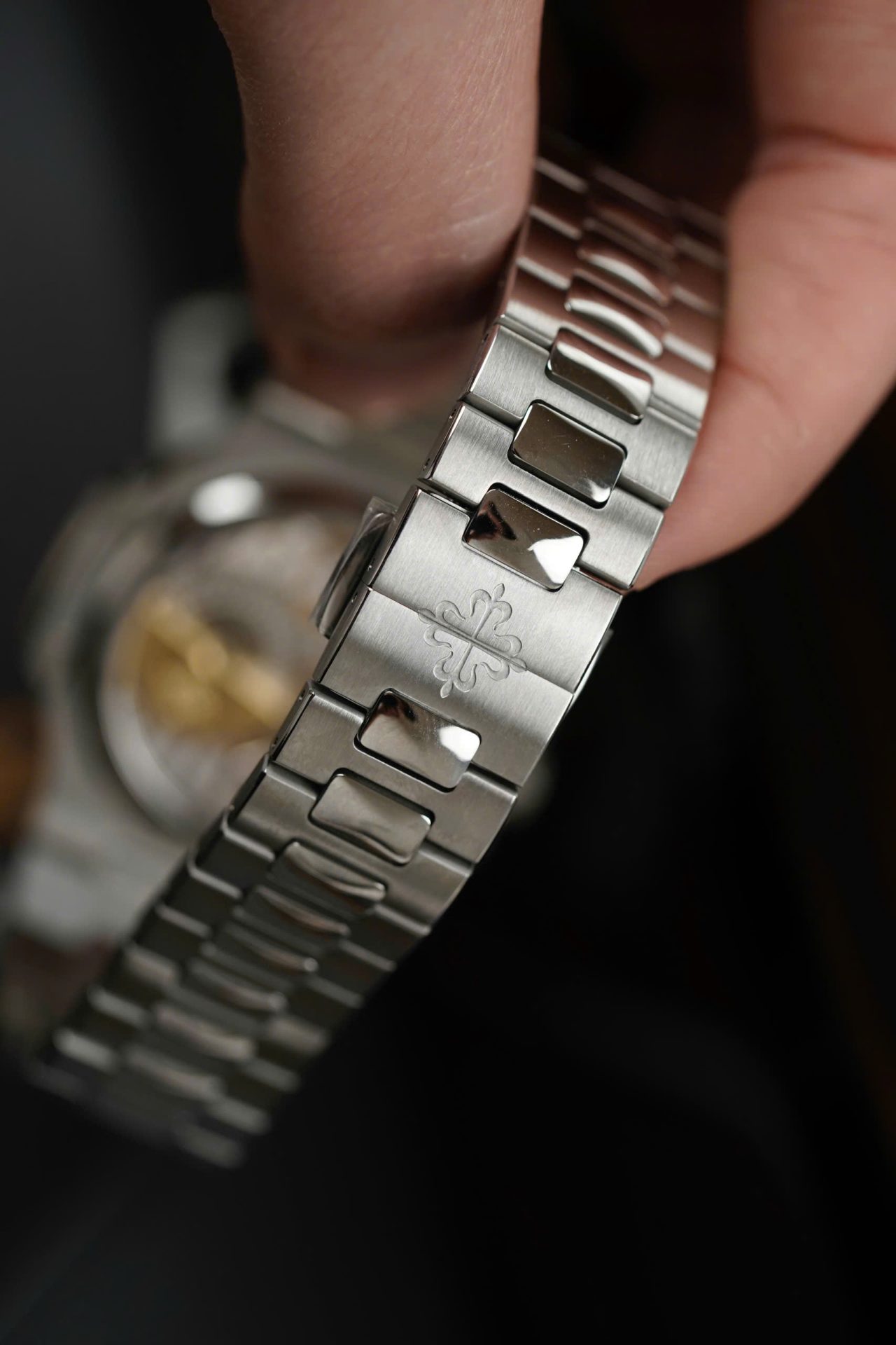 Patek Philippe Best Replica Watches Nautilus 5712 Custom Authentic Details 40mm