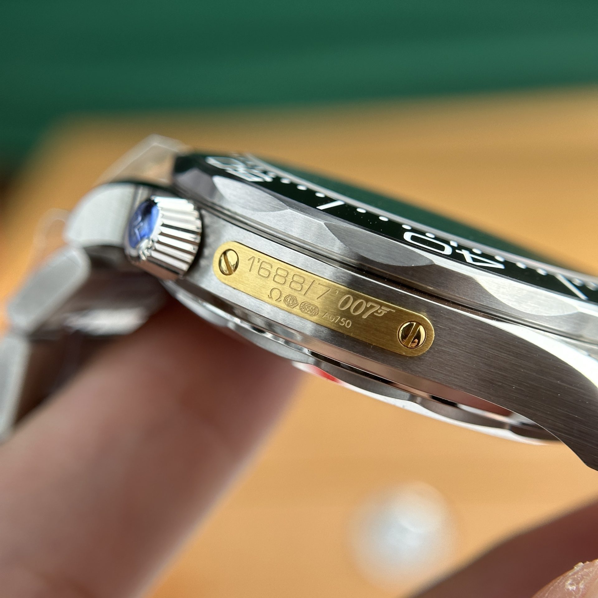 Omega Replica 1:1 Watch Seamaster James Bond 007  VS Factory 42mm