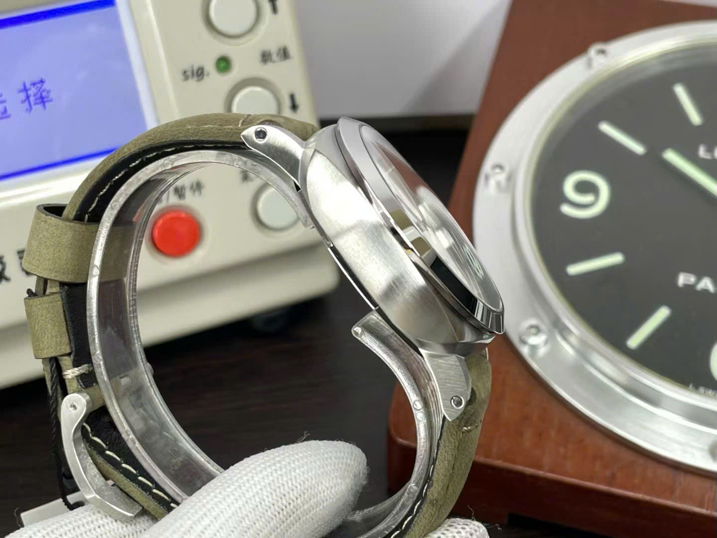 Panerai Luxury Replica Watches PAM01314 Luminor Marina Green Leather Strap VS Factory 44mm