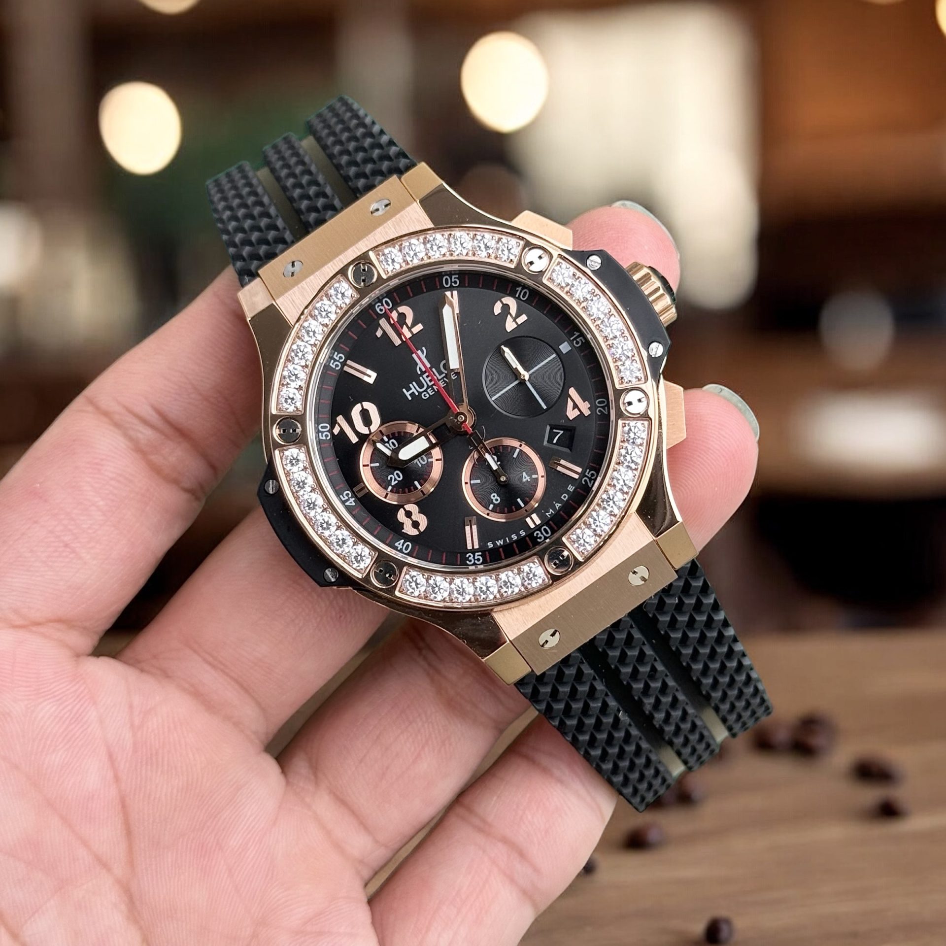 Hublot Replica 1:1 Watch Big Bang Chronograph King Gold Black Rubber Strap 44mm