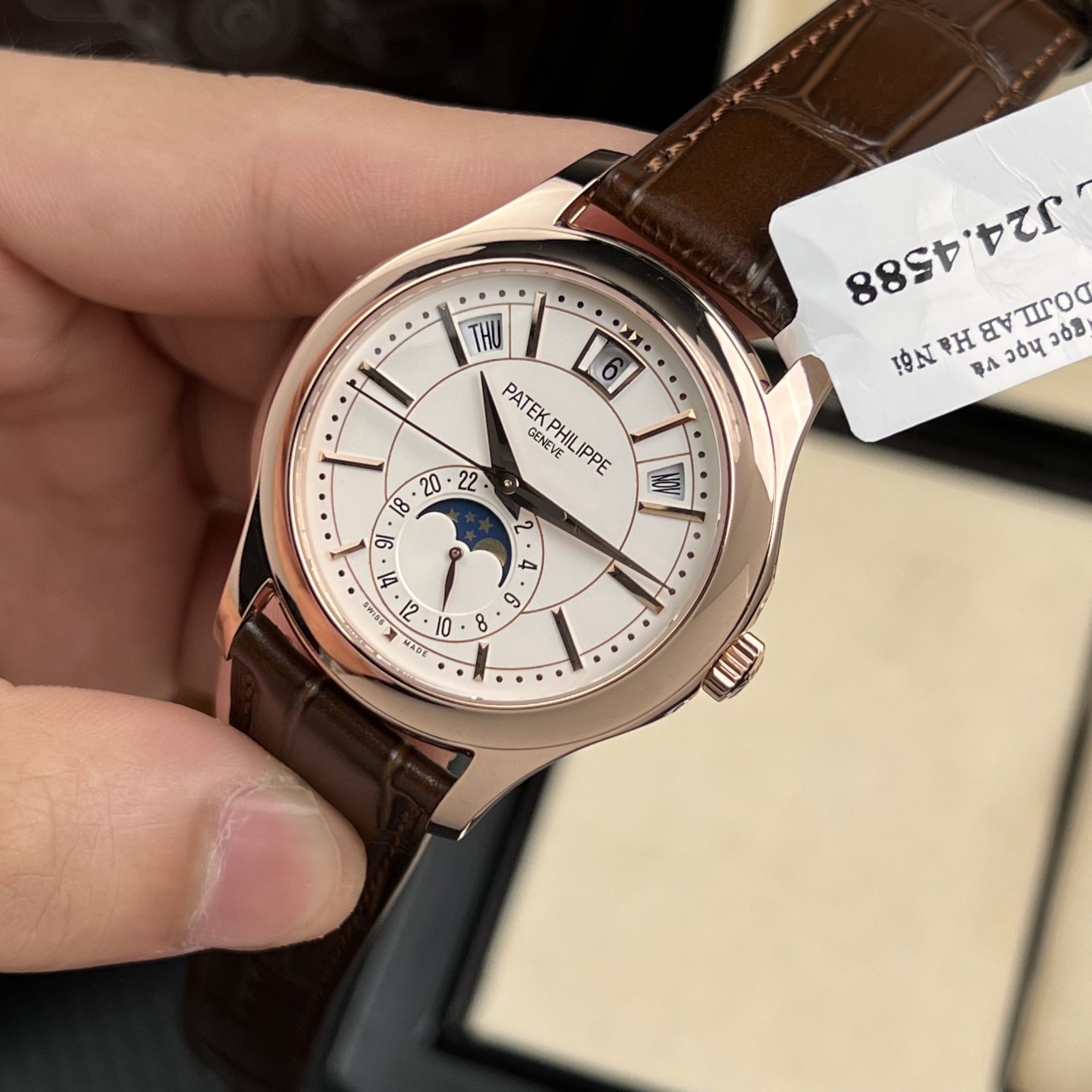 Patek Philippe Replica 1:1 Watch 5205R 18K Rose Gold Wrapped Men White Face 40mm