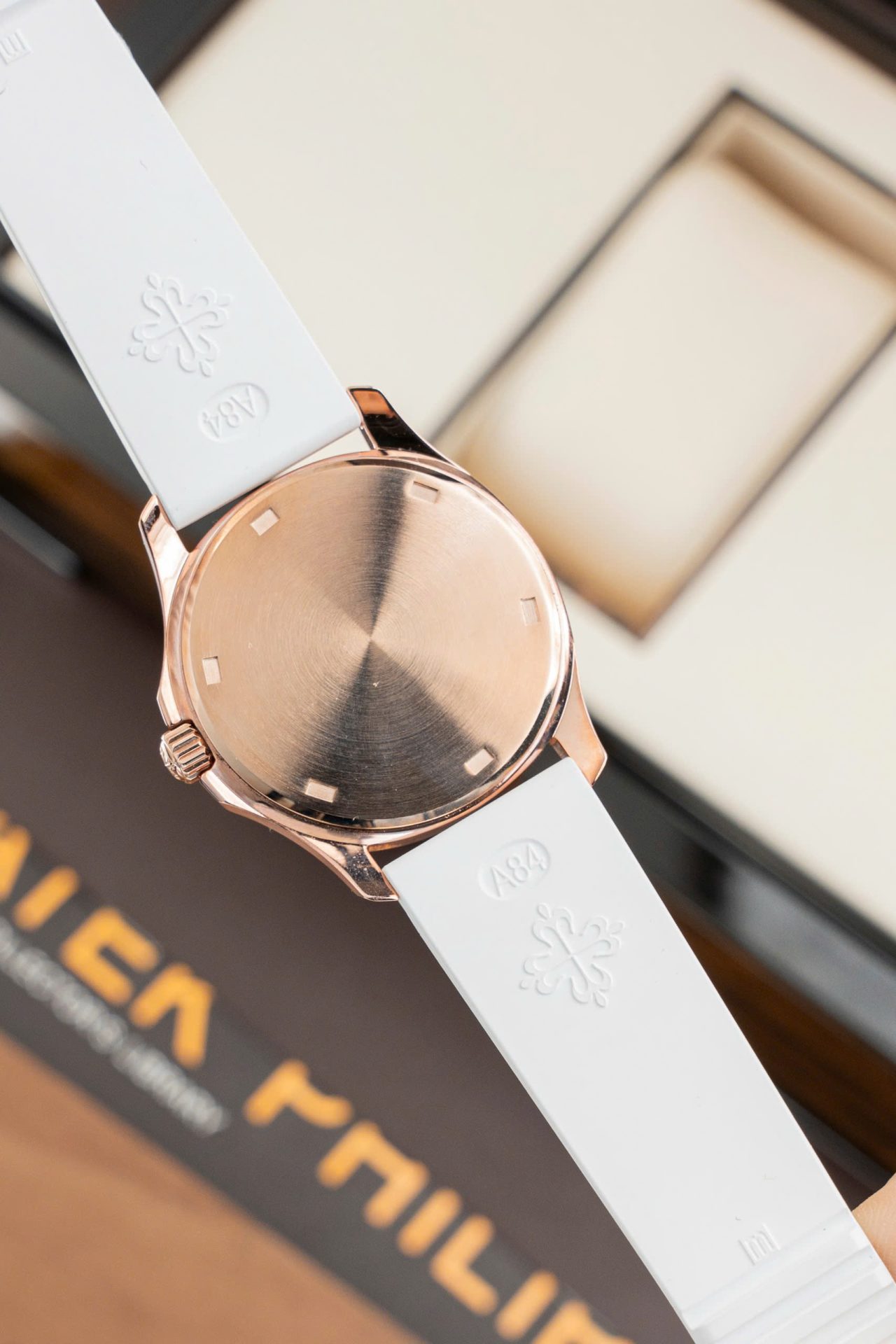 Patek Philippe Aquanaut 5067 Đính Đá Nữ Replica Cao Cấp Nhà Máy PPF 35.6mm