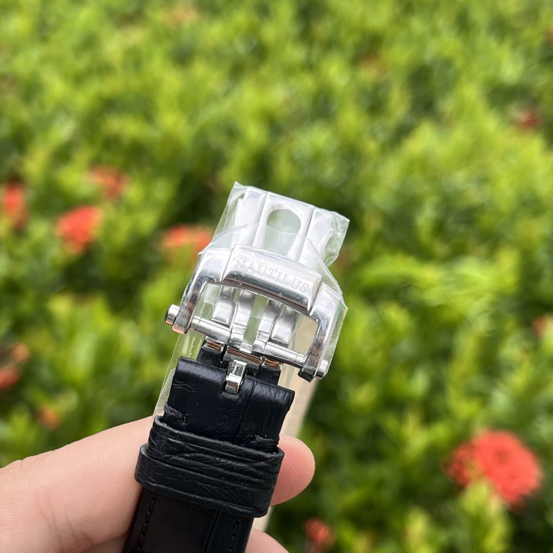 Patek Philippe Replica 11 Watch Nautilus 5722 G Moissanite Diamond Bezel 40mm