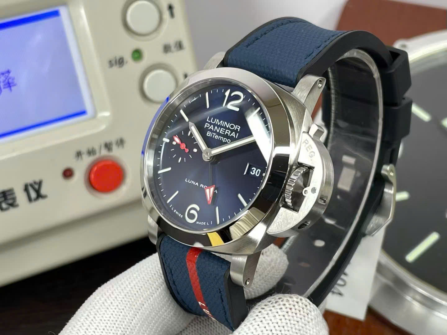 Panerai Imitation Watches Luminor Quaranta BiTempo Luna Rossa PAM1404 Rubbers Strap VSF 40mm