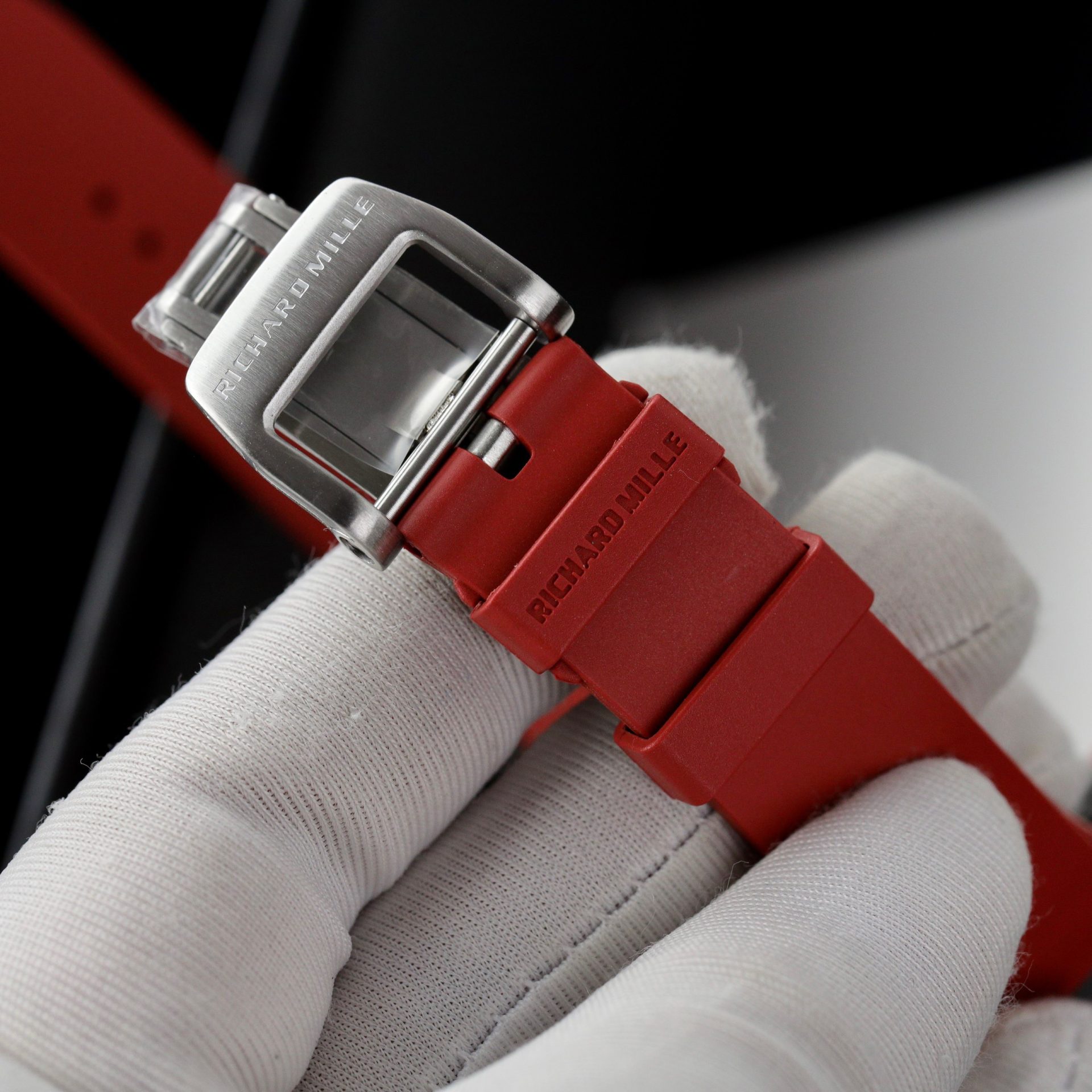 Richard Mille Replica 1:1 Watch RM07 Carbon Black Red Rubber Strap 36mm