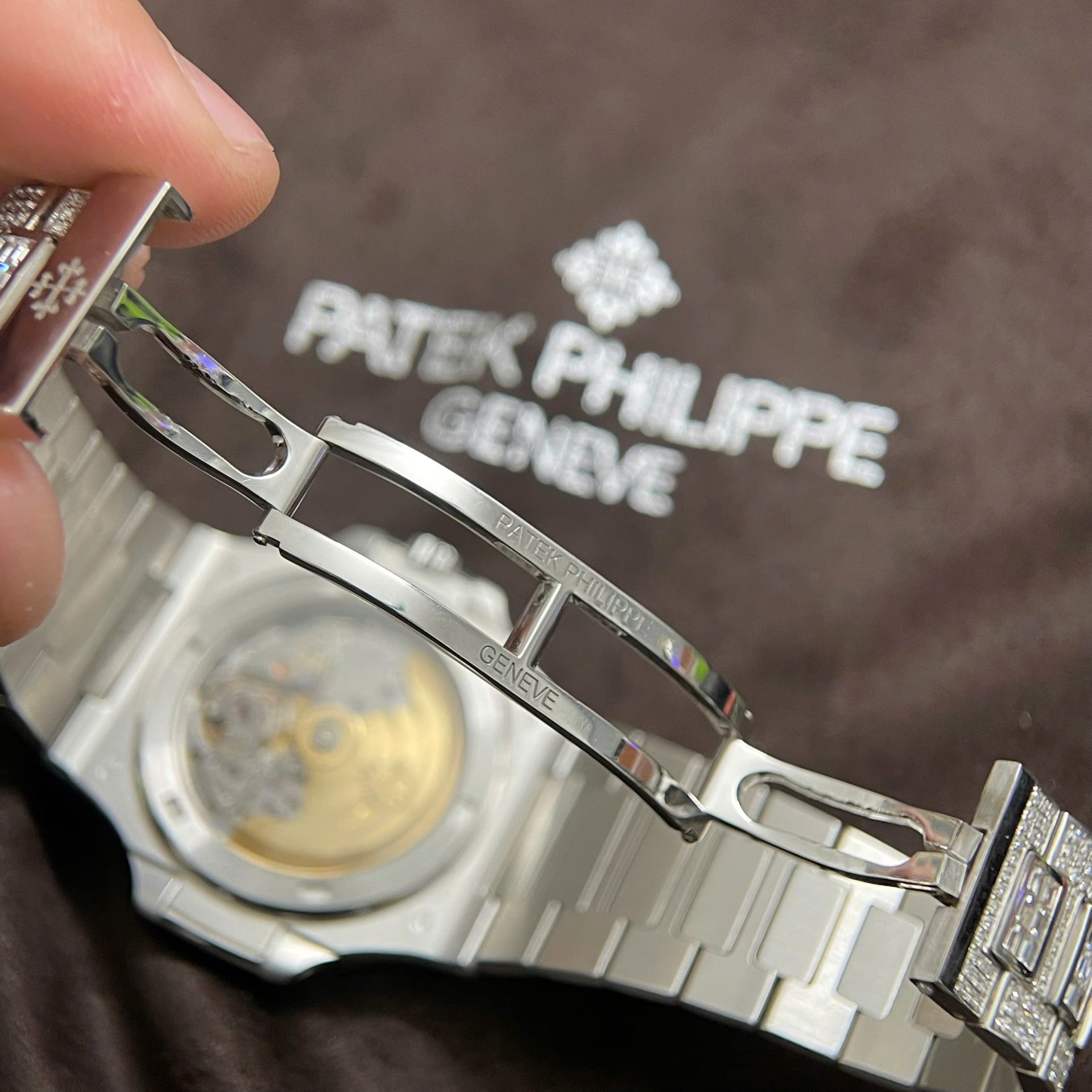Patek Philippe Nautilus 5719 Replica Watches Custom 18K Solid White Gold + Diamonds 40mm