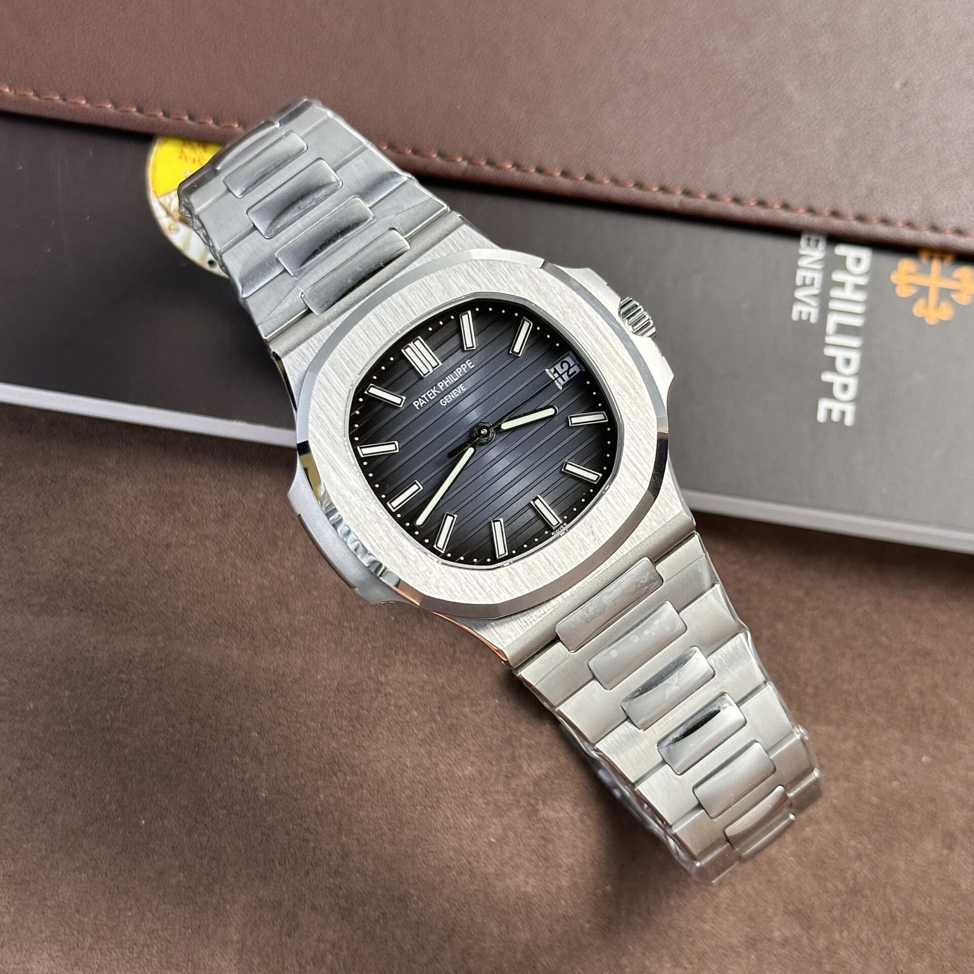 Patek Philippe Replica 11 Watch Nautilus 5711 Fully Adjusted Auth 40mm