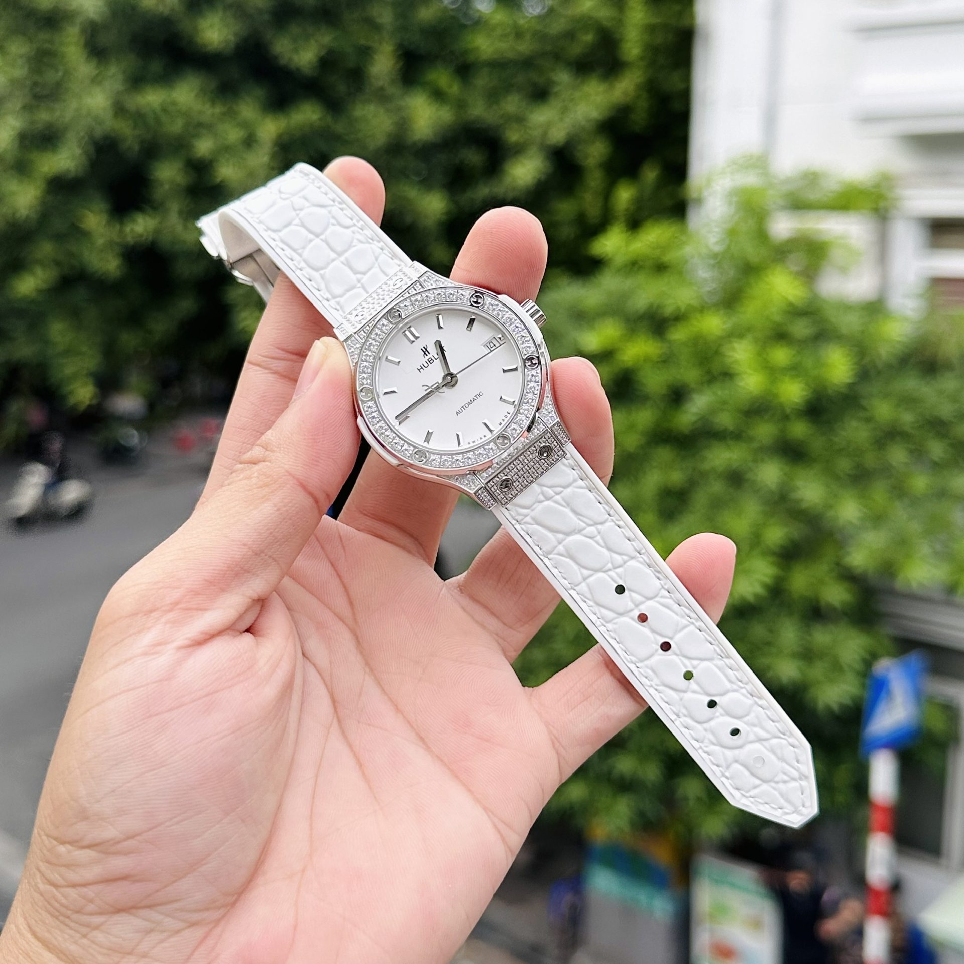 Hublot Replica 1:1 Watch Classic Fusion White Dial With Stone HB Factory 38mm