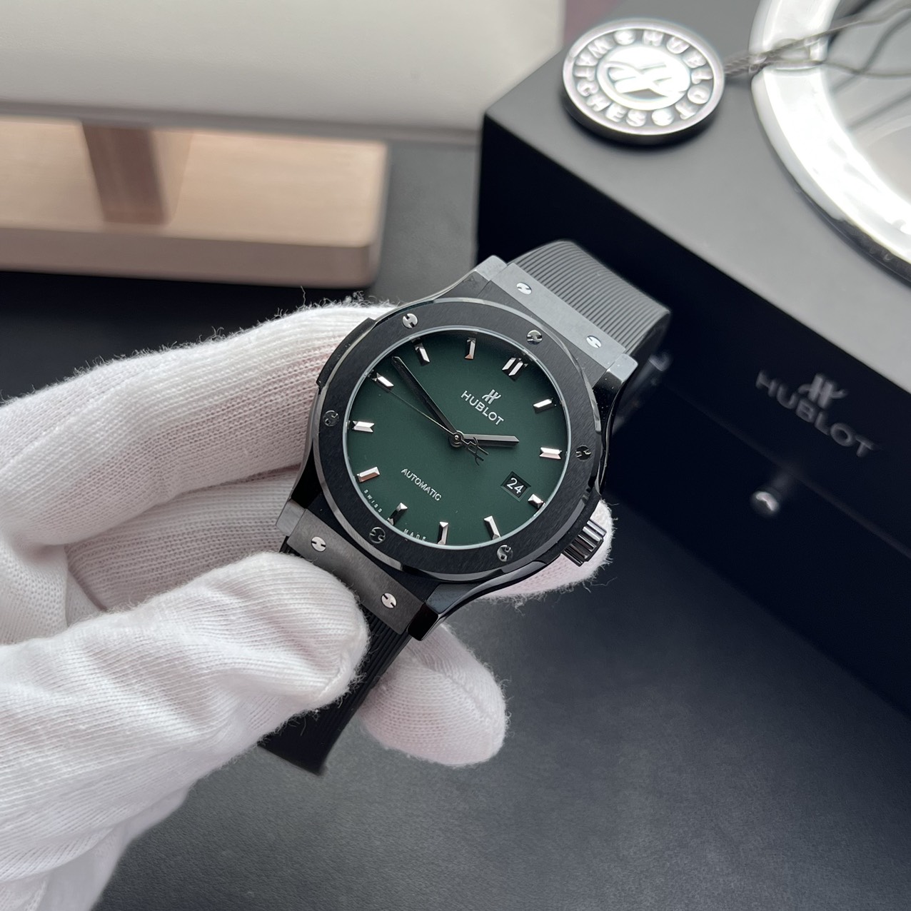 Hublot Replica 11 Watch Classic Fusion Ceramic Green Dial Rubber Strap JJZ 42mm