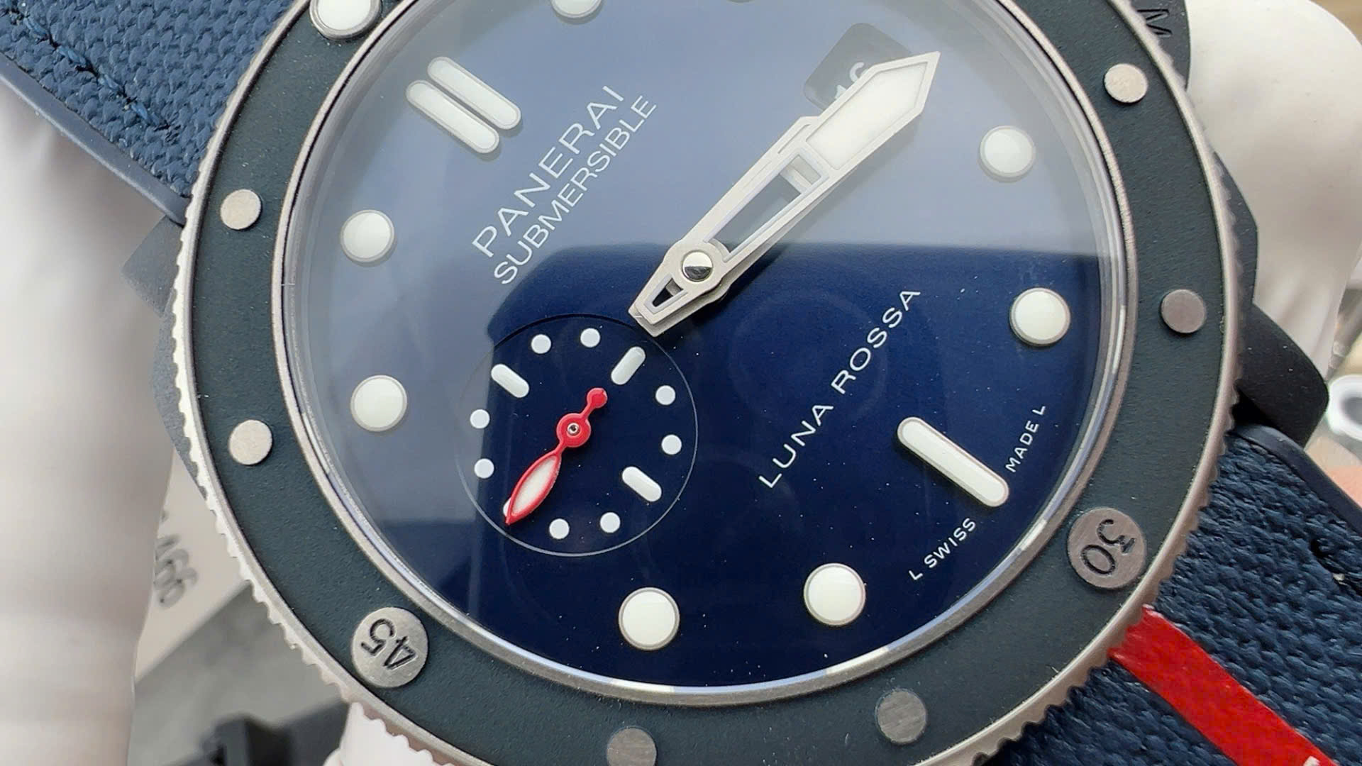 Panerai Replica Watch Submersible GMT Luna Rossa Titanio PAM01507 Blue Dial VSF 42mm