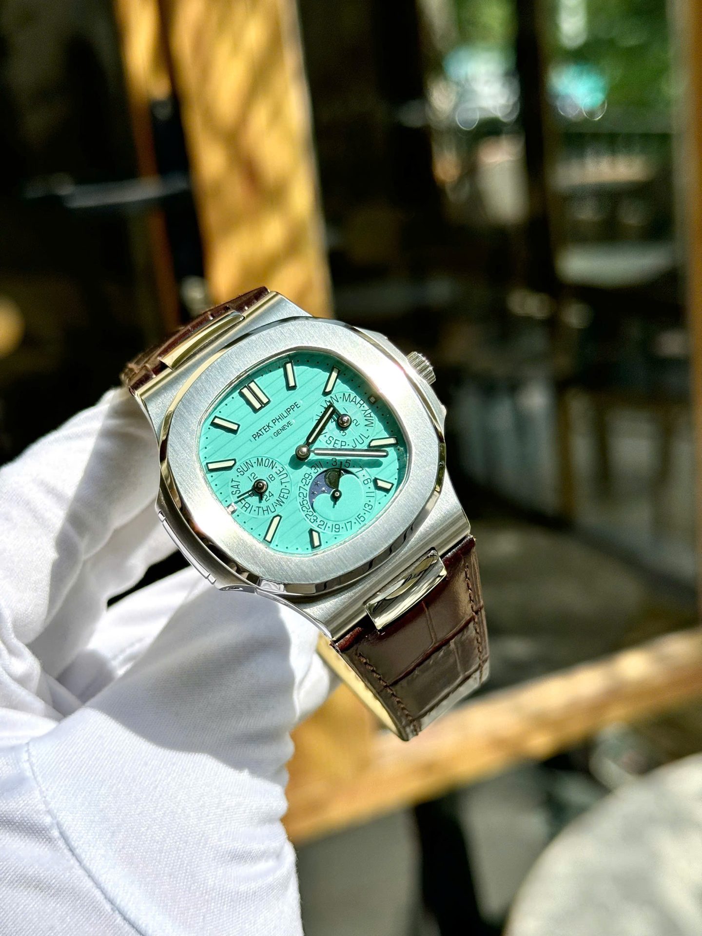 Patek Philippe High End Watch Replicas Nautilus 5740G Tiffany   Automatic Swiss Movement 40mm
