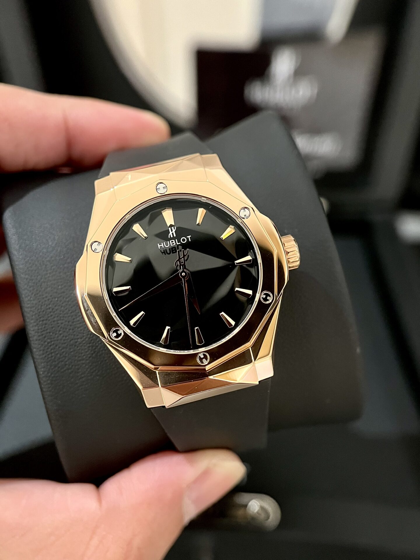 Hublot Replica Watch Orlinski King Gold Black Dial APS Factory 40mm