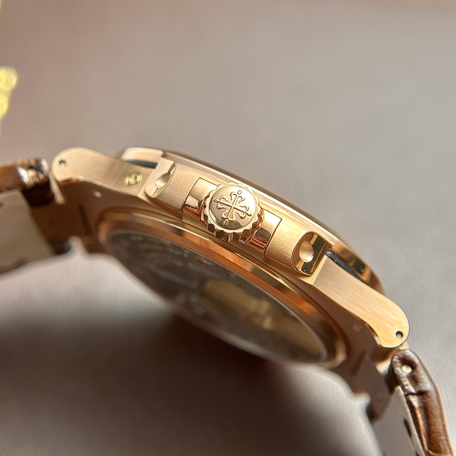 Patek Philippe 5724R Replica Watch Gray Dial Leather Strap Factory GR 40mm