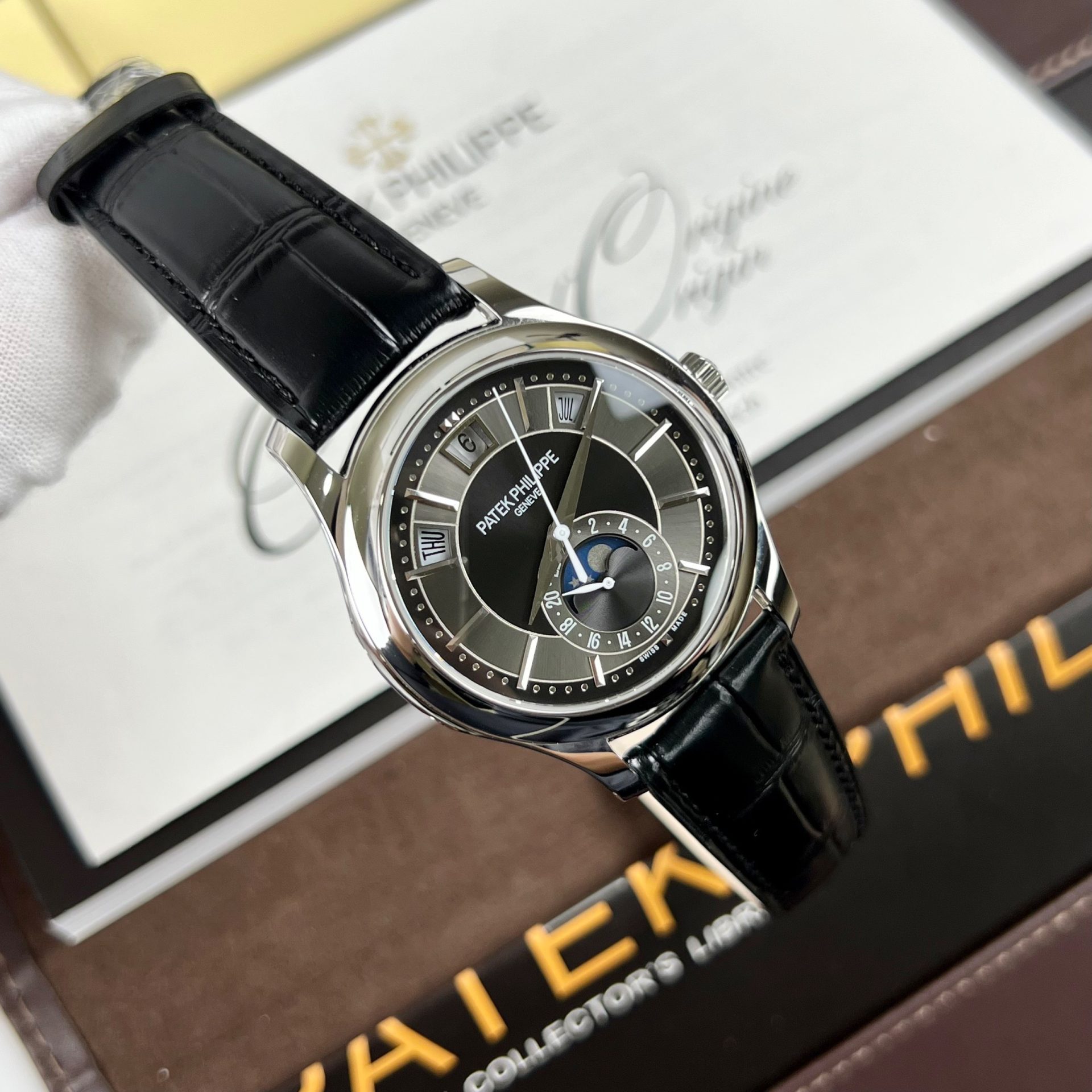 Patek Philippe Complications 5205G Replica Watches Best Quality Leather Strap 40mm