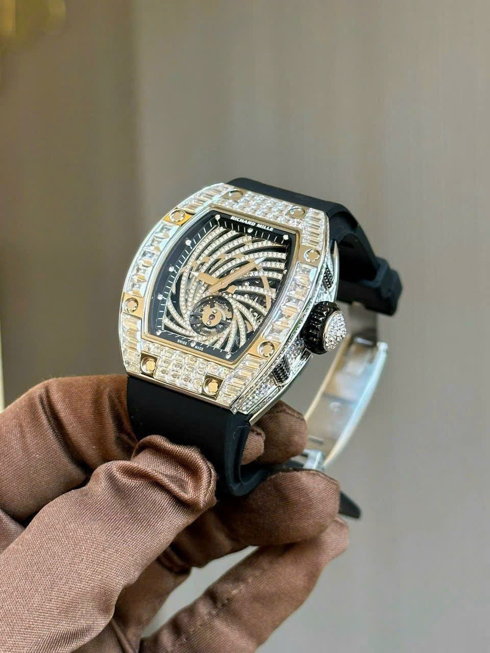 Richard Mille Replica 1:1 Watch RM51-01 Tornado With Full Stone 40mm