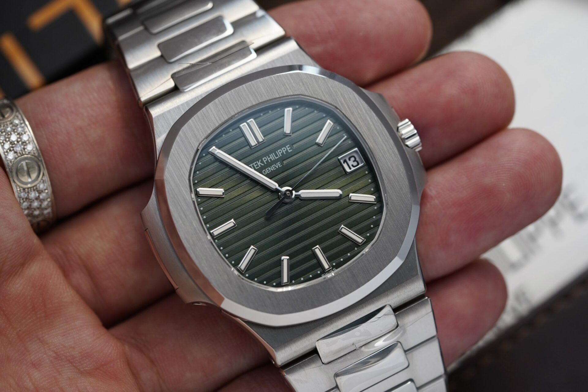 Patek Philippe Nautilus 5711 Green Dial Metal Strap Rep 1:1 Watch 3K 40mm