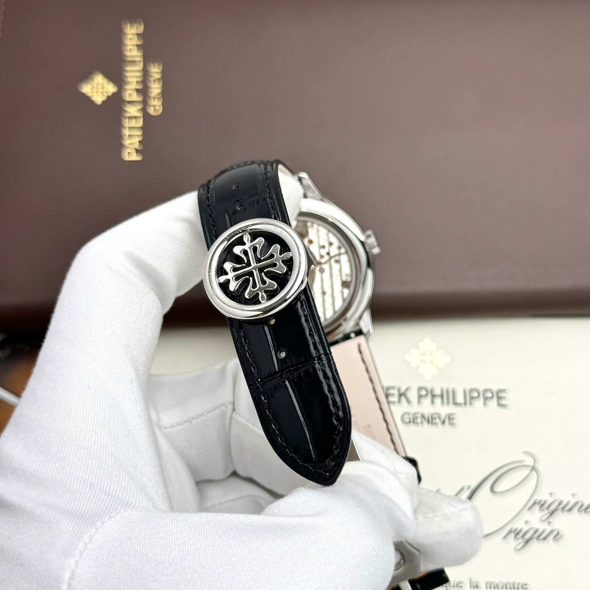 Patek Philippe Best Replica Watches Grand Complications 5327G Automatic Movement White Dial 40mm