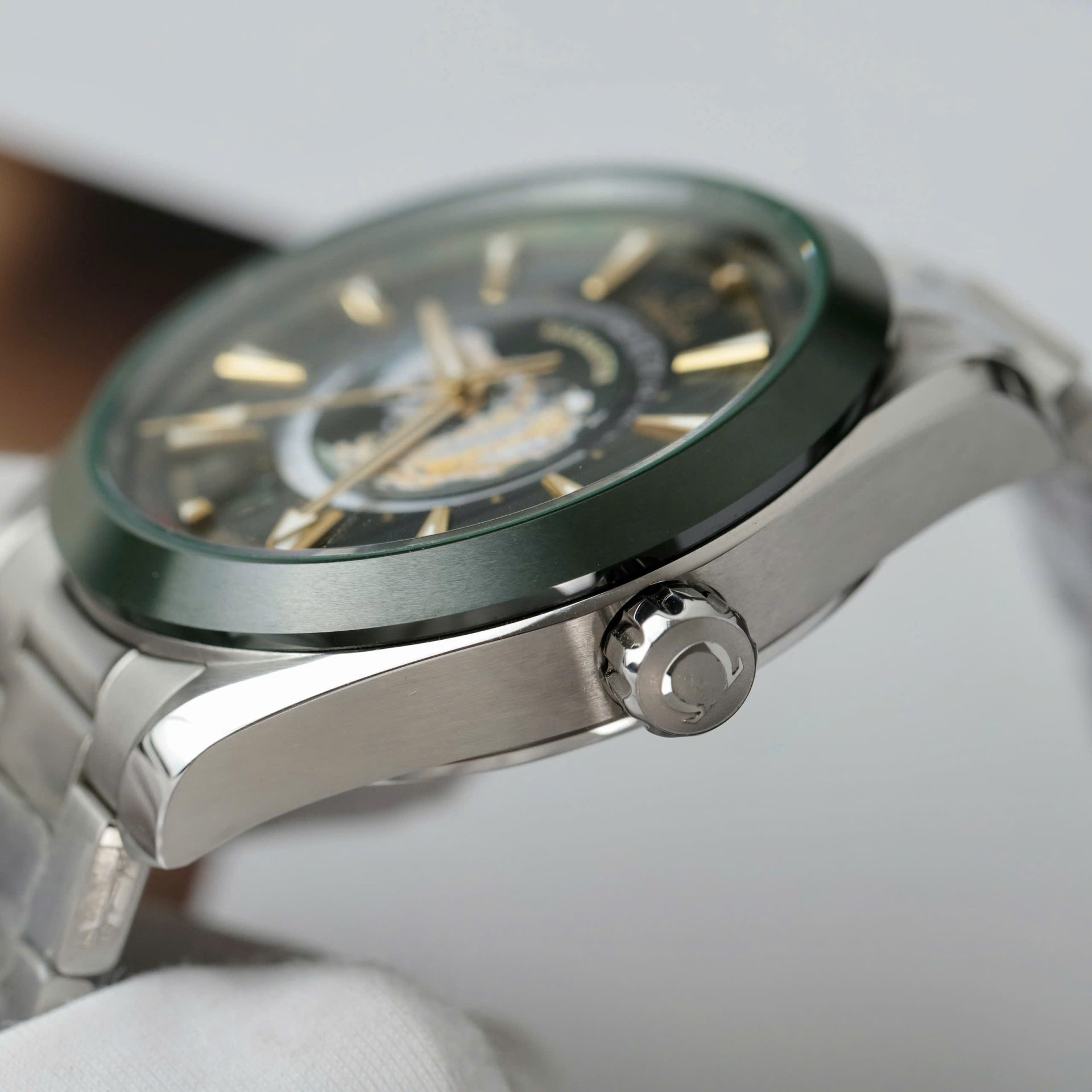Omega Seamaster Replica Watch Aqua Terra Worldtimer Green Dial 43mm
