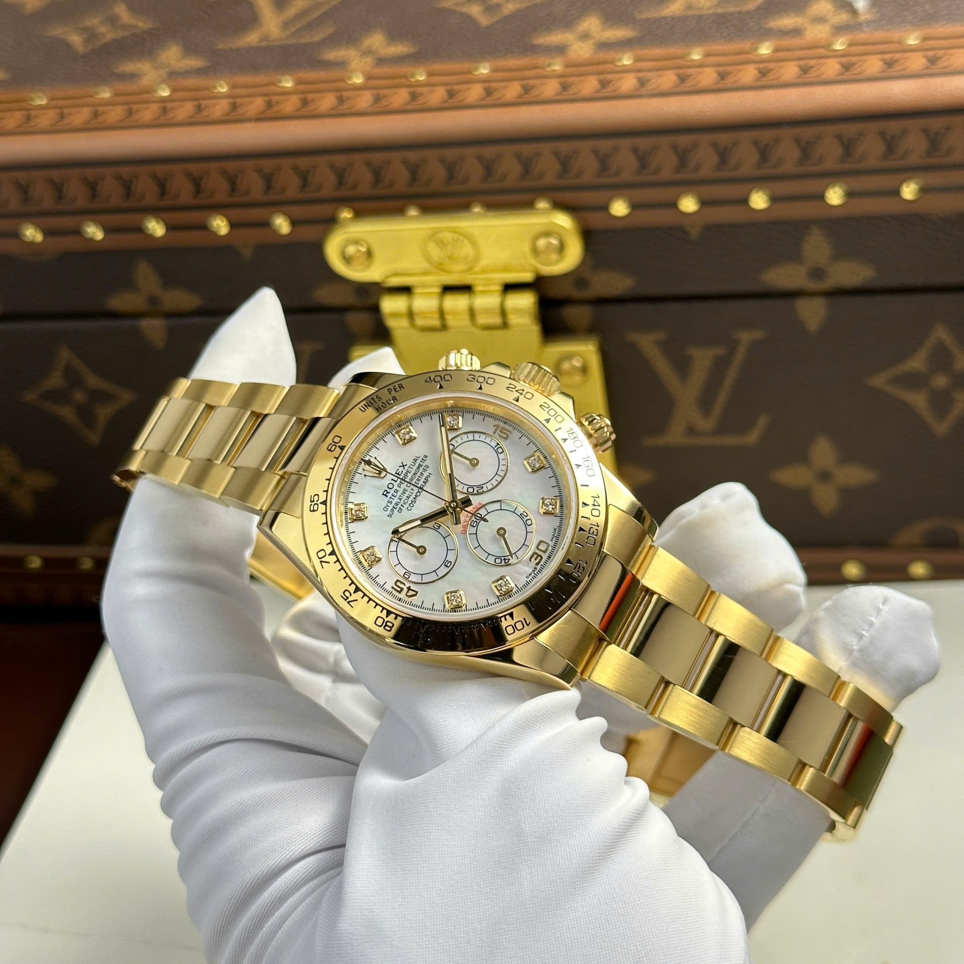 Rolex Daytona Cosmograph 116508 Best Replica Watch Custom Gold Wrapped 40mm