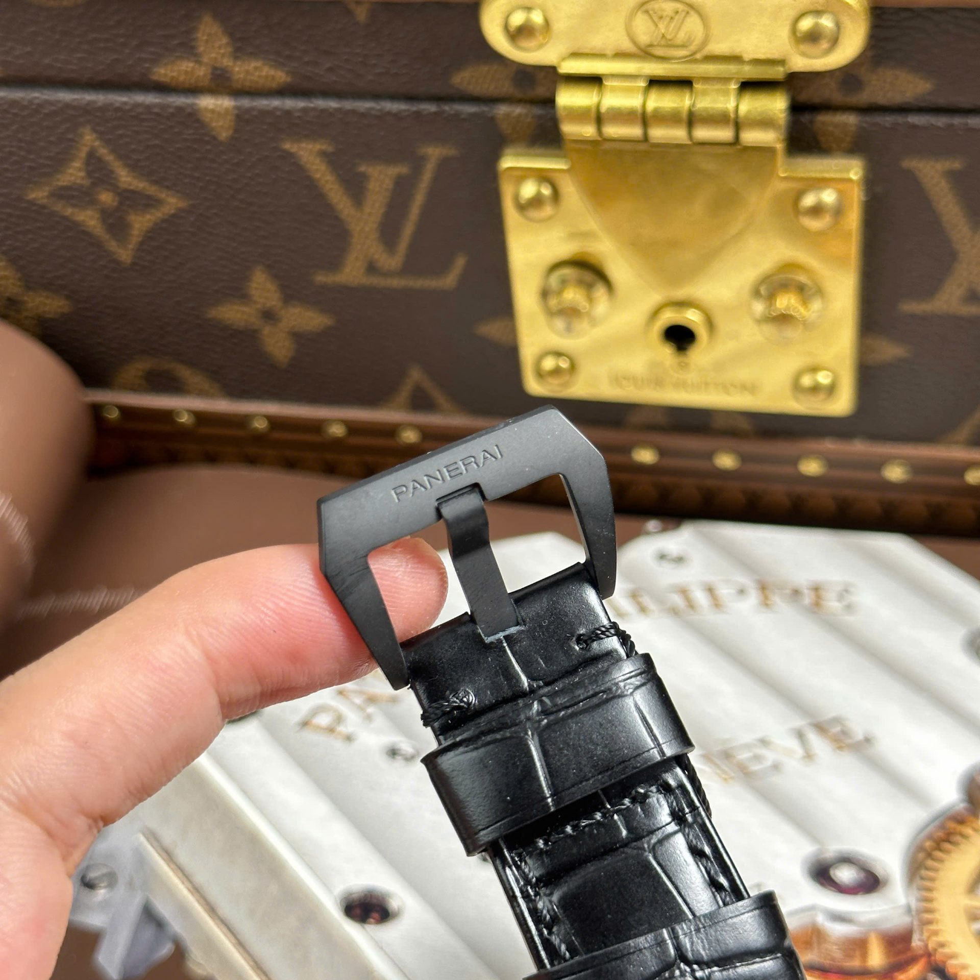 Panerai Luminor GMT PAM1279 Replica Watches Automatic Movement Leather Strap VS Factory 42mm