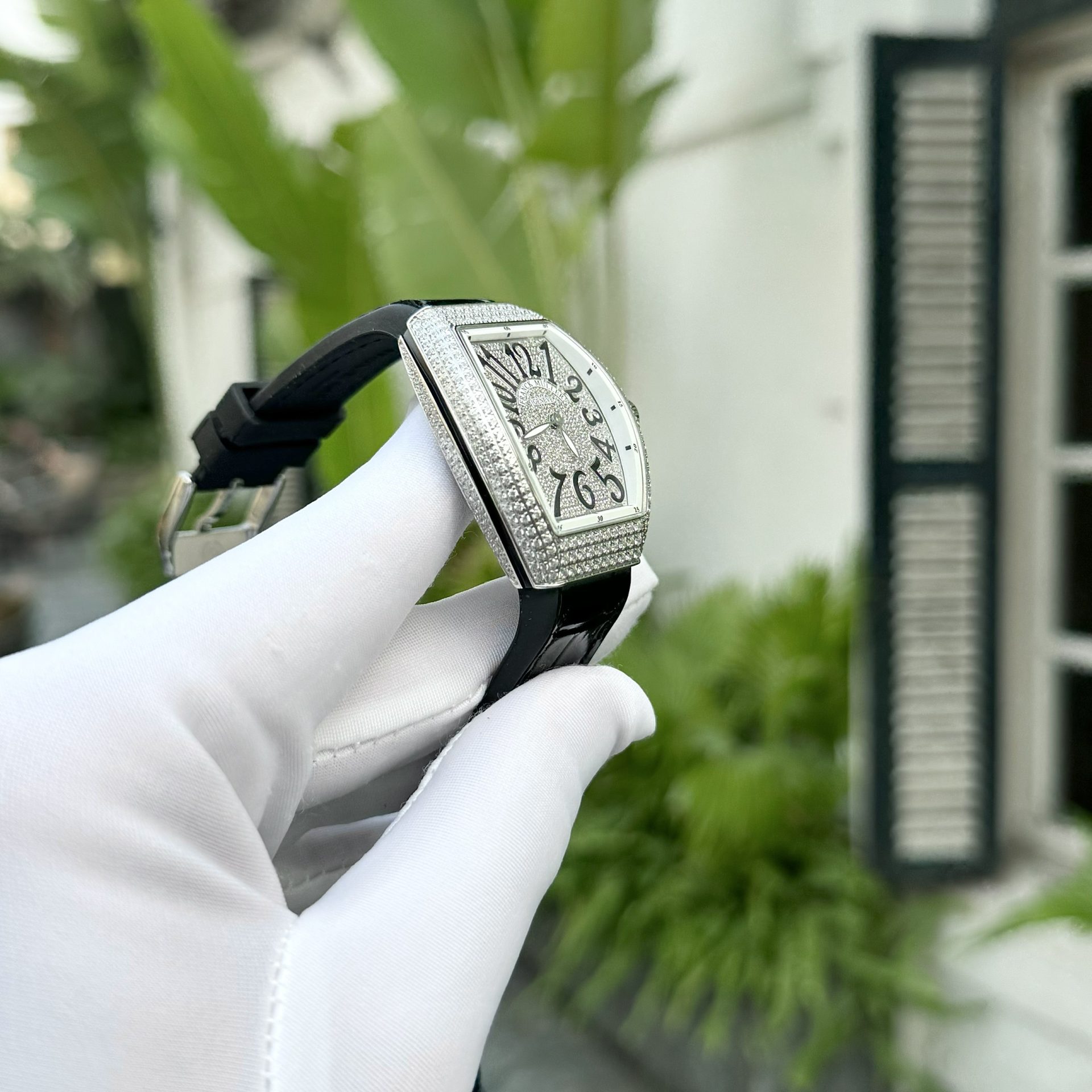 Franck Muller Rep 11 Watch V32 Women s Full Diamonds Black Rubber Strap ABF 32x40mm