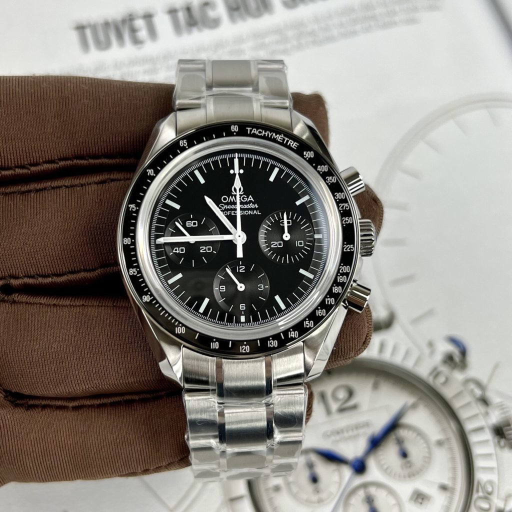 Omega SpeedMaster Moonwatch Chronograph Replica 11 Watches Black Dial 42mm