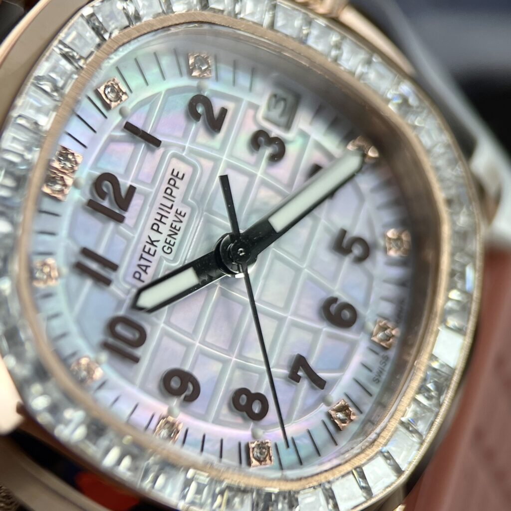 Patek Philippe Replica 11 Watch Aquanaut 5072R Gold Wrapped Moissanite Diamond 35.6mm
