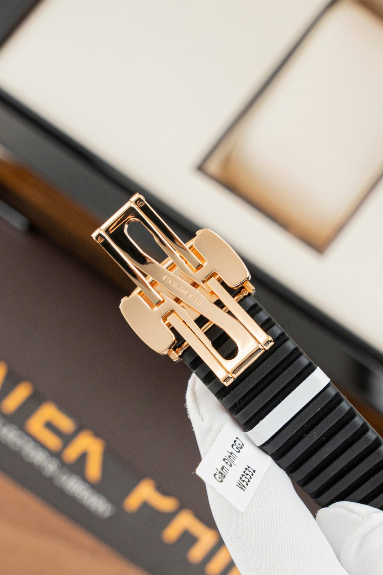 Patek Philippe Aquanaut 5067 Replica Watch Bezel Moissanite Diamonds PPF Factory 35.6mm