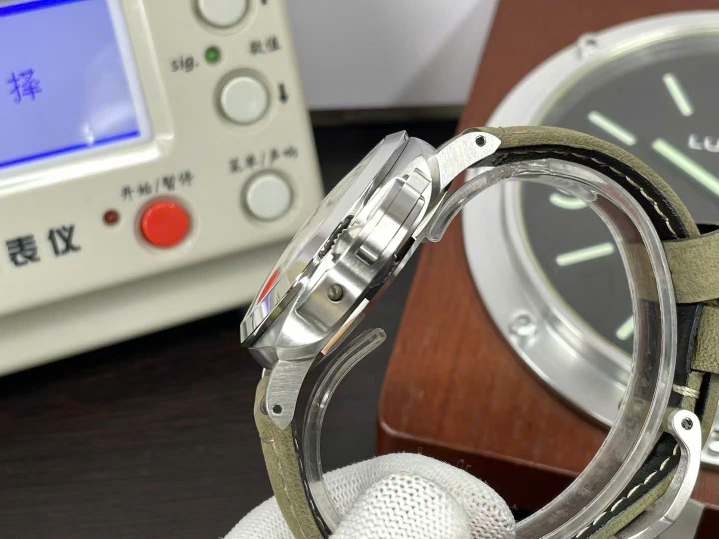 Panerai Luxury Replica Watches PAM01314 Luminor Marina Green Leather Strap VS Factory 44mm