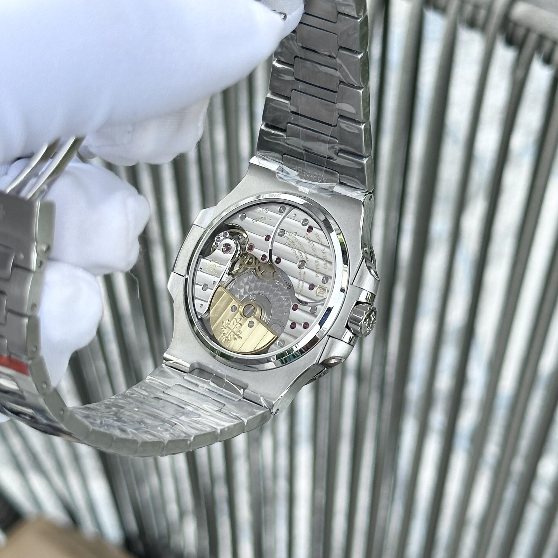 Patek Philippe Nautilus 5712 Gray Dial Replica 1:1 Watch GR Factory 40mm