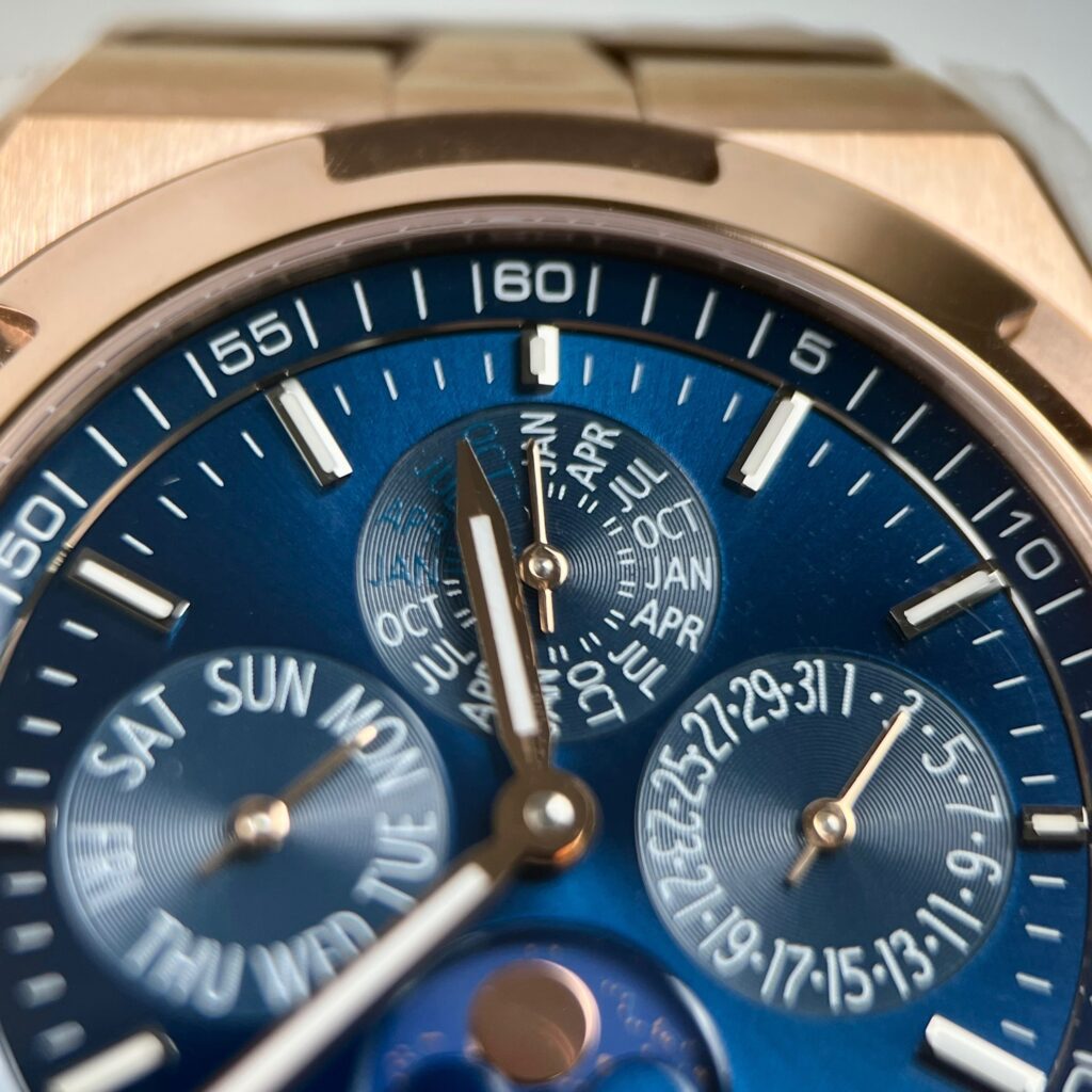 Vacheron Constantin Replica 11 Watch Overseas 5500V Blue Dial 42.5mm
