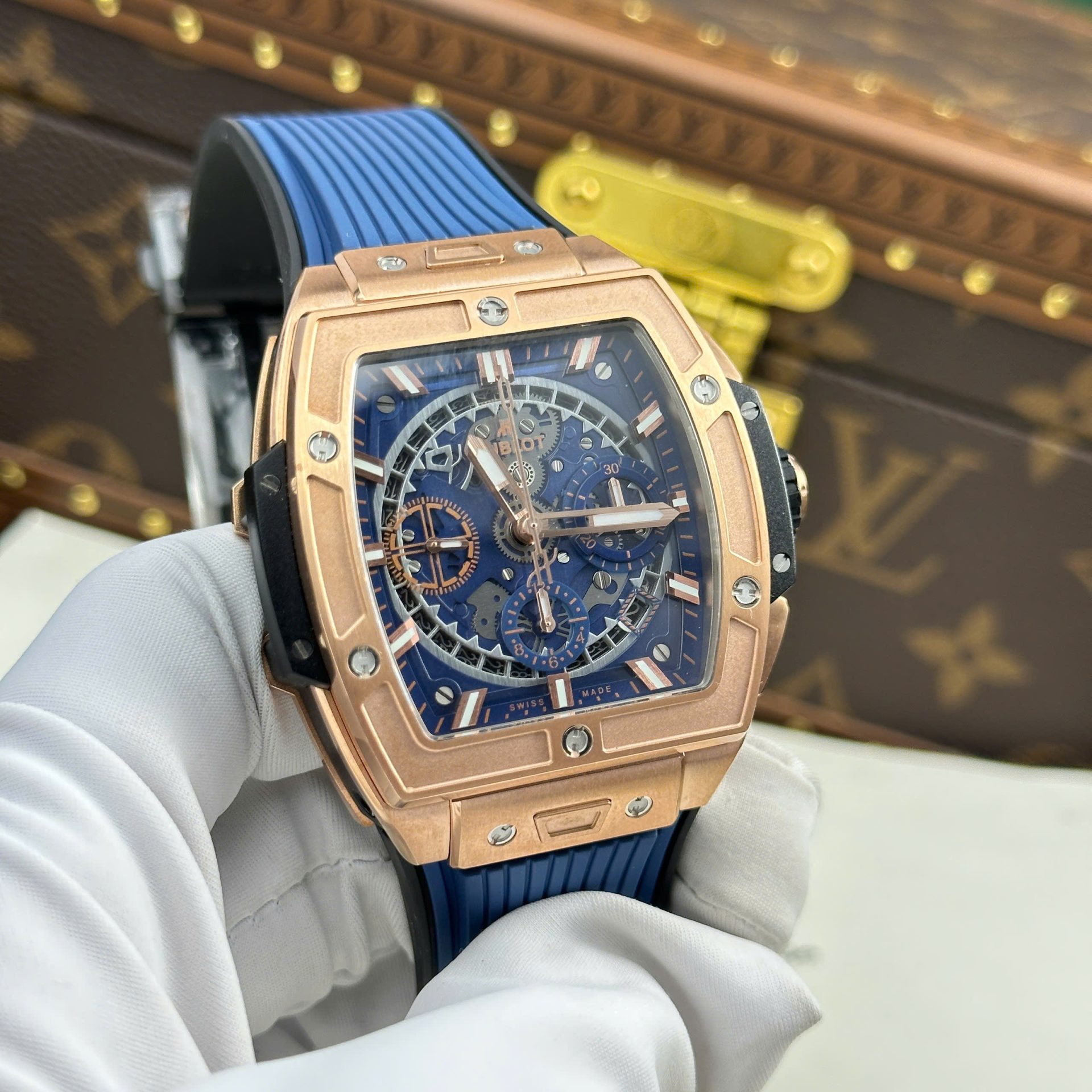 Hublot Spirit Of Big Bang King Gold Replica 11 Watch Dial Blue BBF 42mm