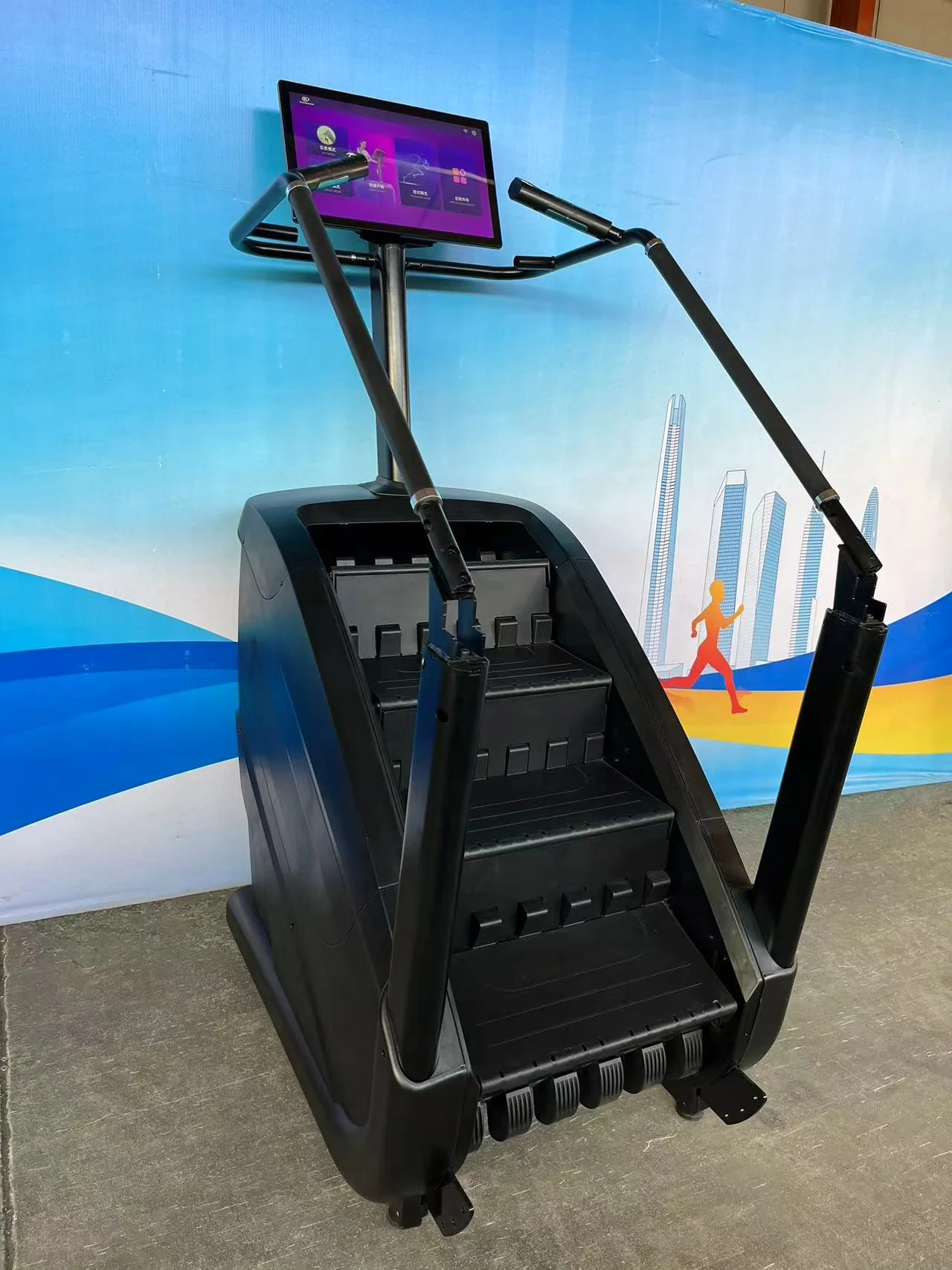 LIFE TREK STAIR CLIMBER 12