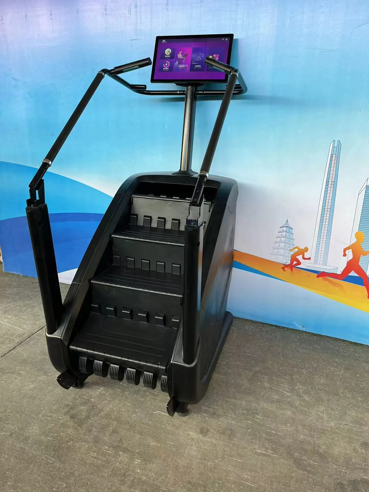 LIFE TREK STAIR CLIMBER 12