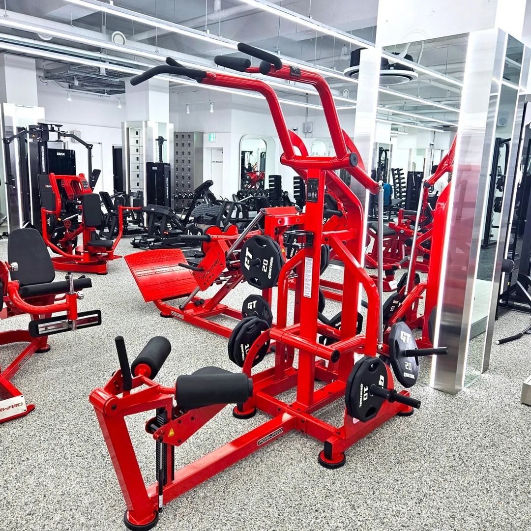 LAT PULLDOWN FORWARD FWHM-005 PLATE LOADED