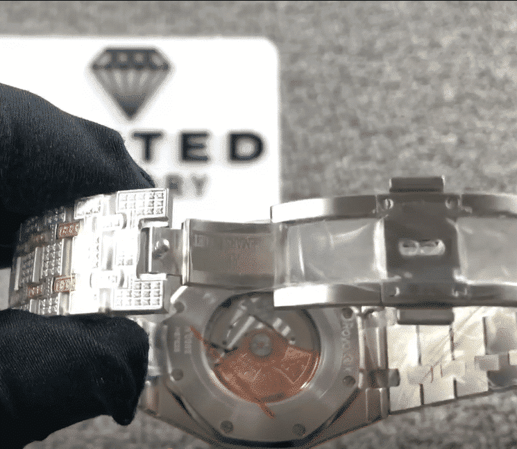 Audemars Piguet Royal Oak Selfwinding 15400SR.OO.1220SR.01 Iced Out Replica