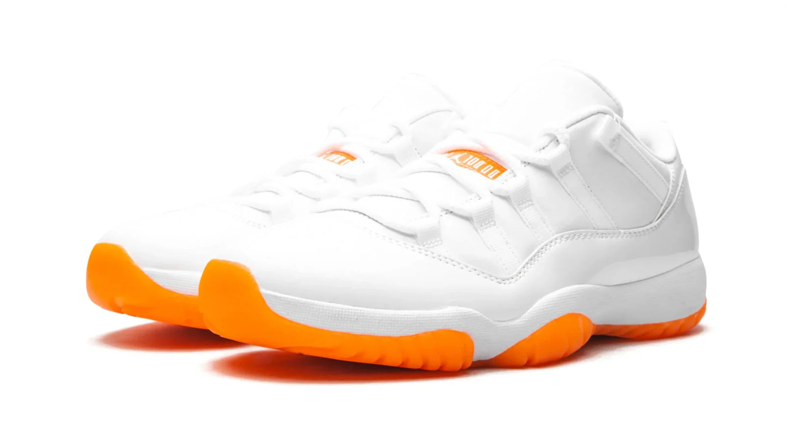 Jordan 11 LO WMNS