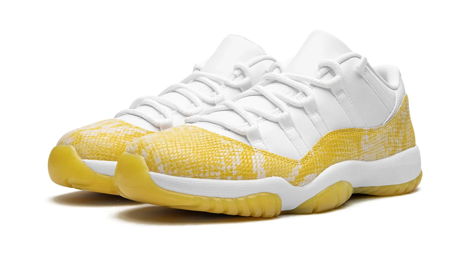 Jordan 11 LO WMNS