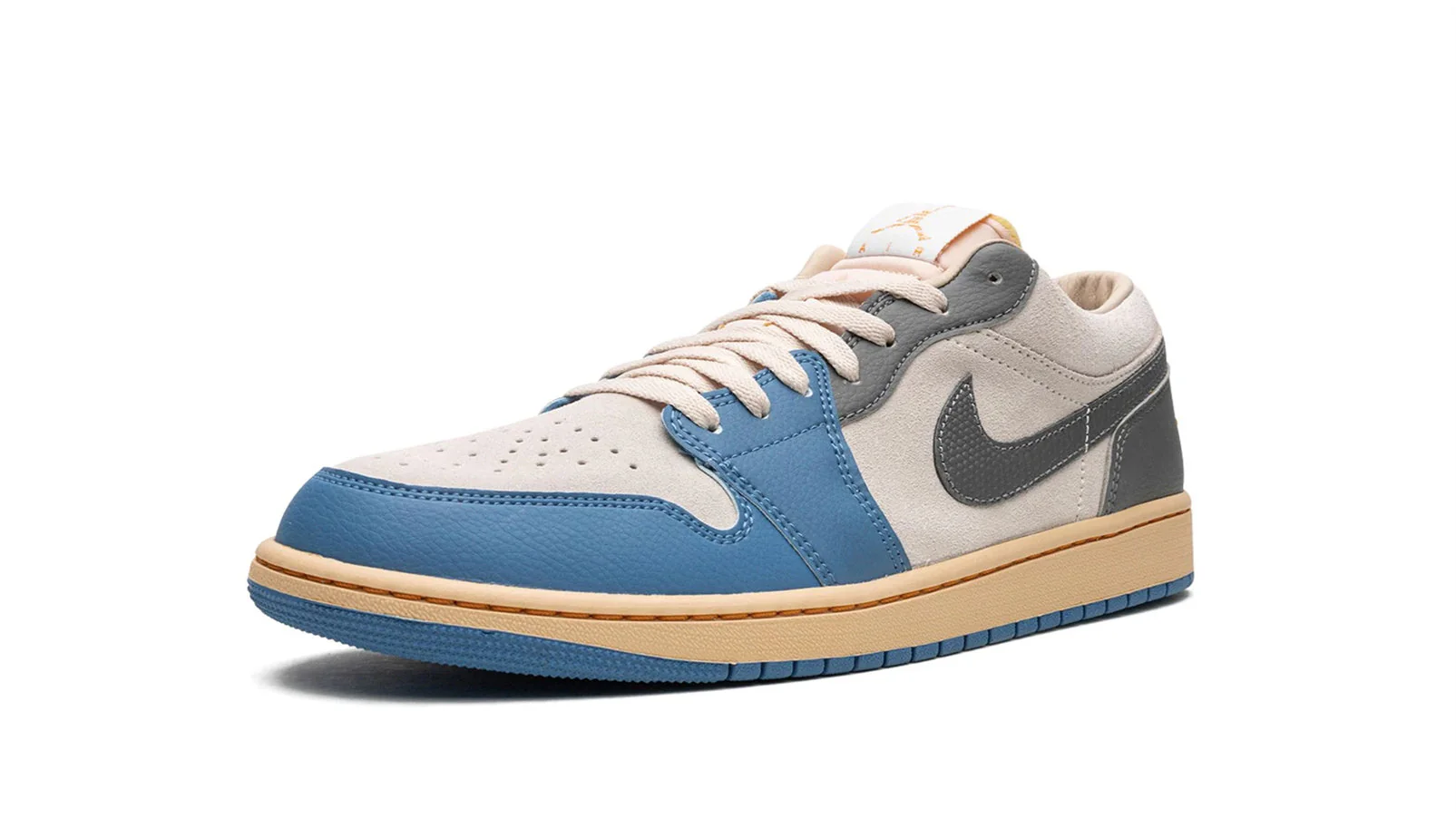 Jordan 1 Low SE