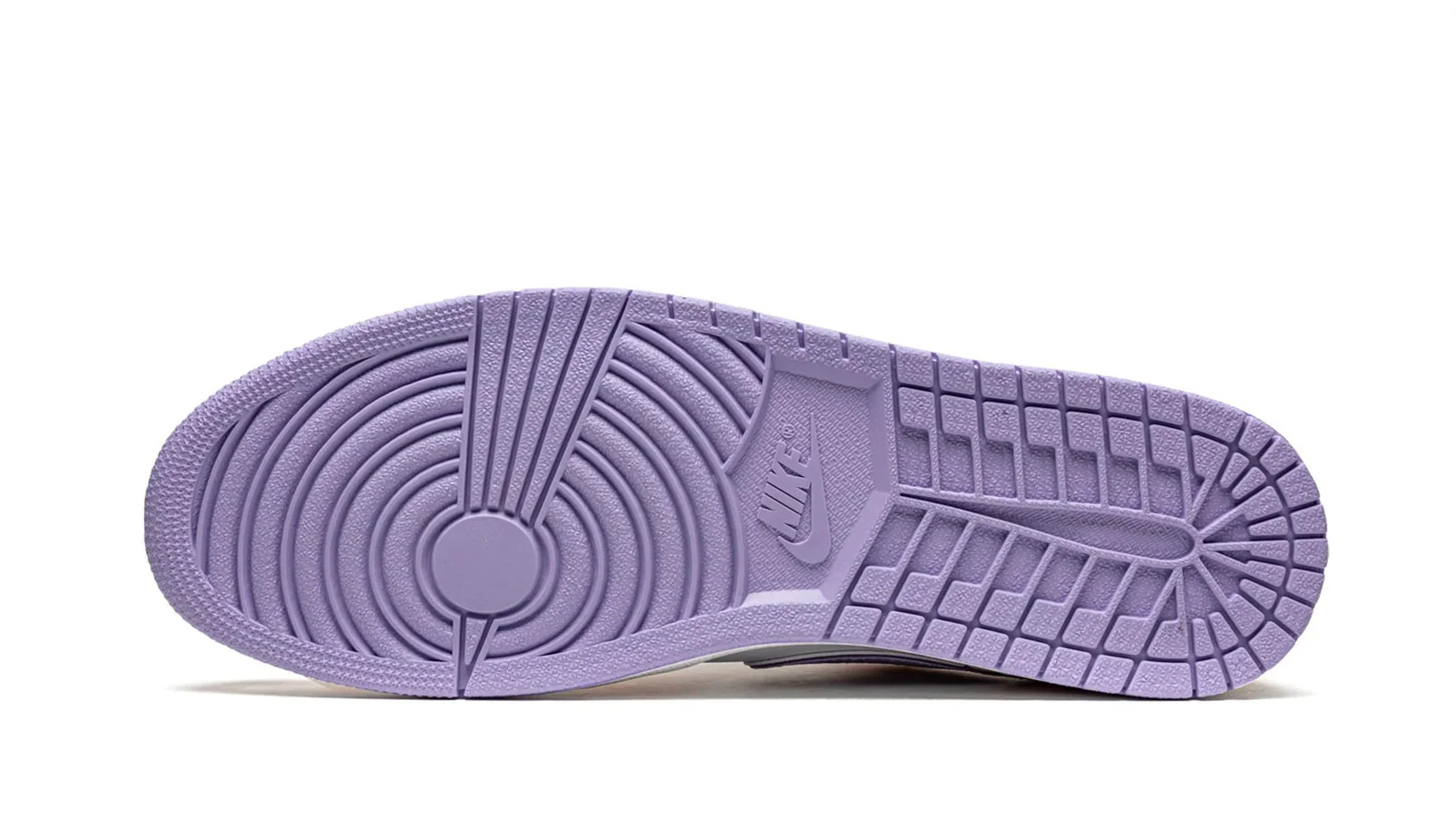 Jordan 1 Low SE