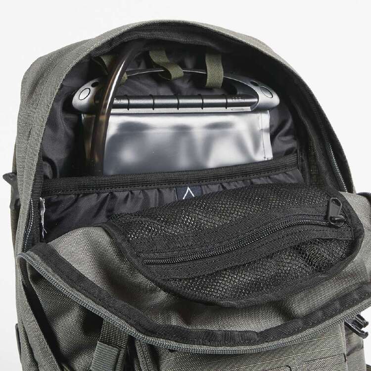 Mountain Designs Mission 12 Hydro Pack Green 12 L