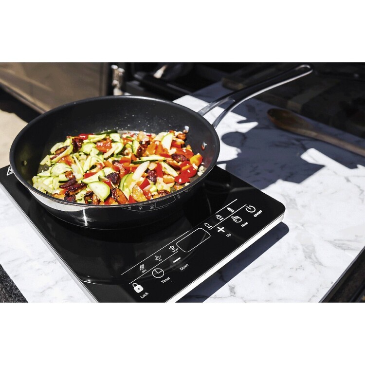 Dune 4WD 220-240V Induction Cooker Black