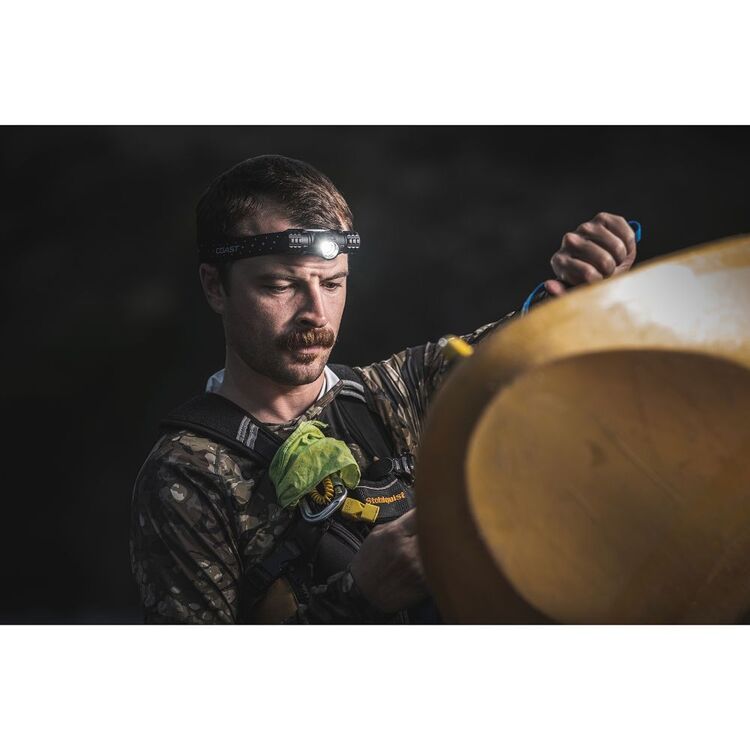 COAST 1000 Lumens Rechargeable Pure Beam Focusing LED Headlamp Black