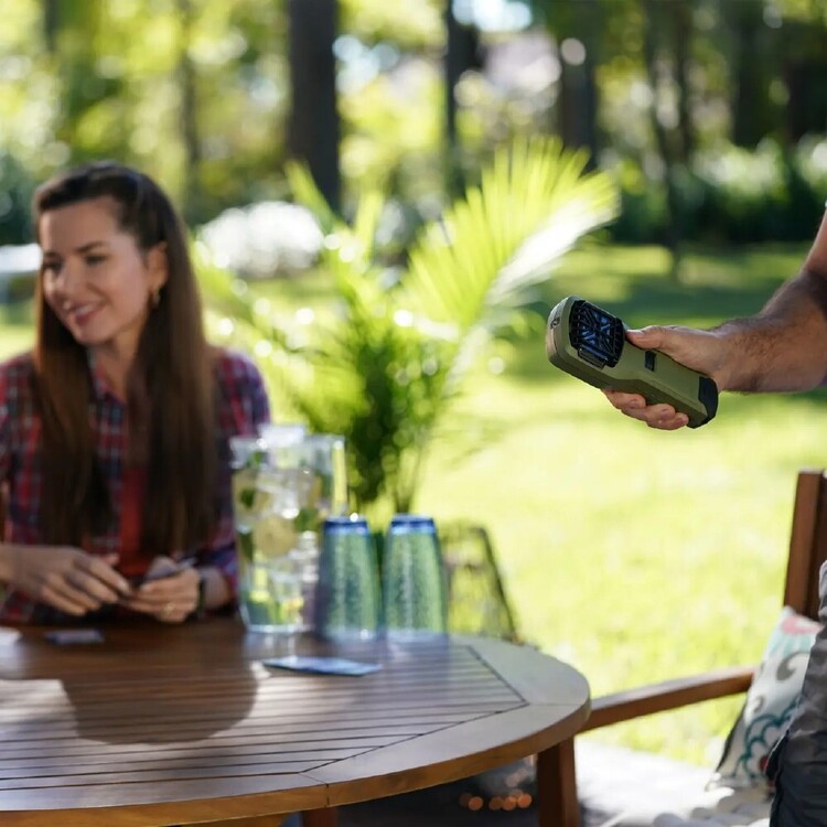 Thermacell MR300 Portable Mosquito Repeller Black