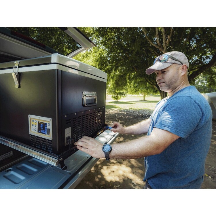 Oztrail Dual Zone Fridge/Freezer 80L Black 80 L